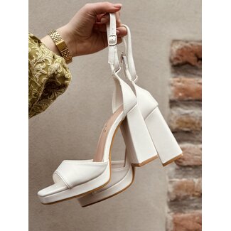 Jolynde high heels white