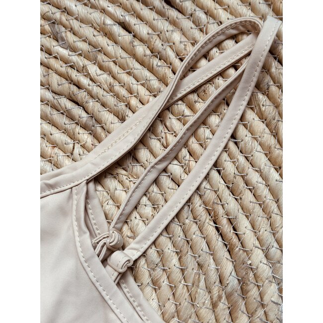Lieke under dress beige