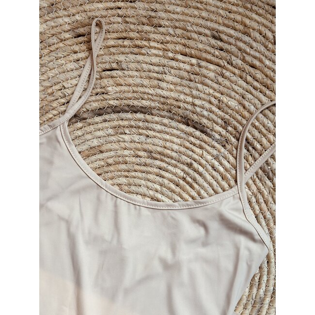 Lieke under dress beige