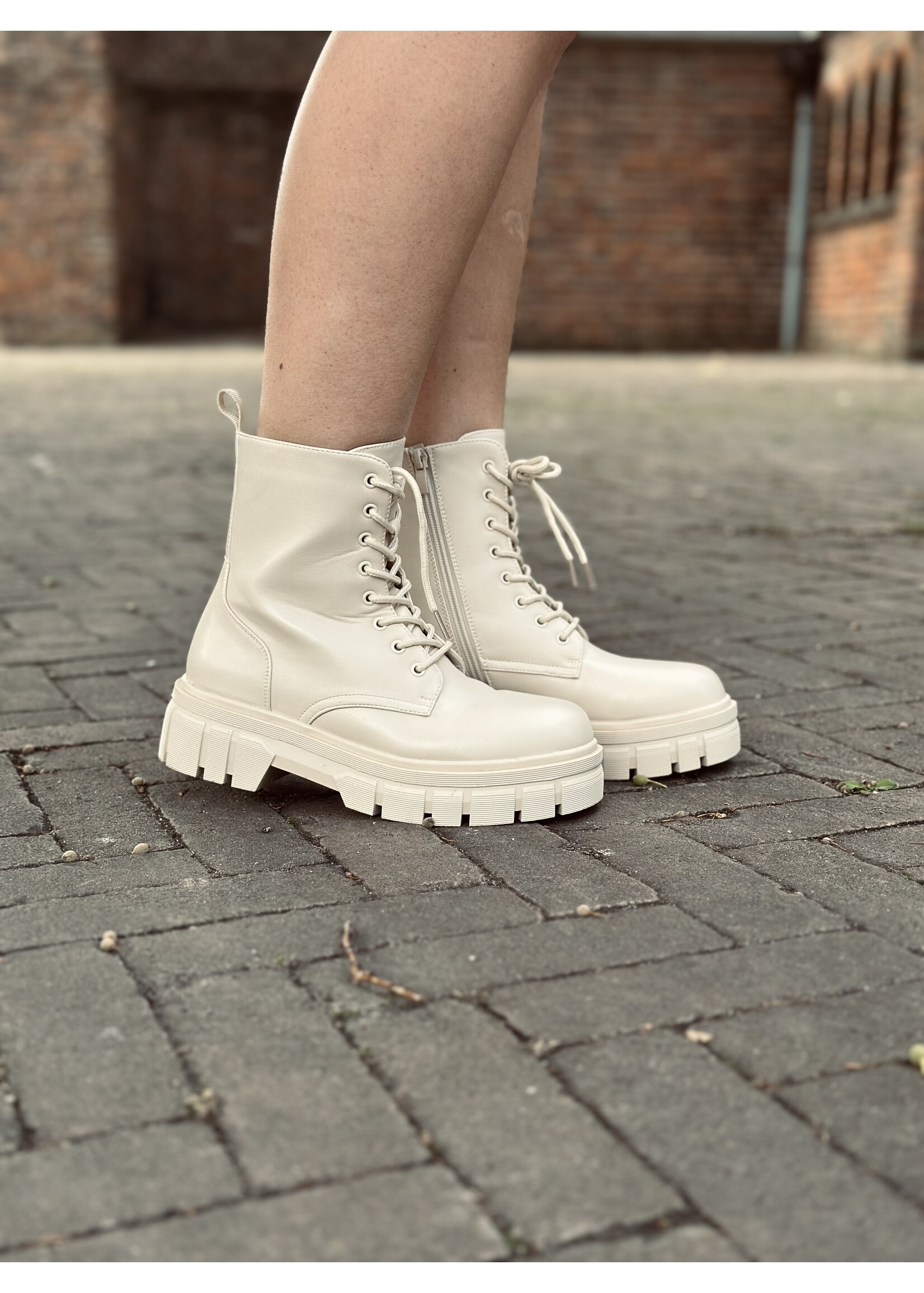 Marlyn boots beige
