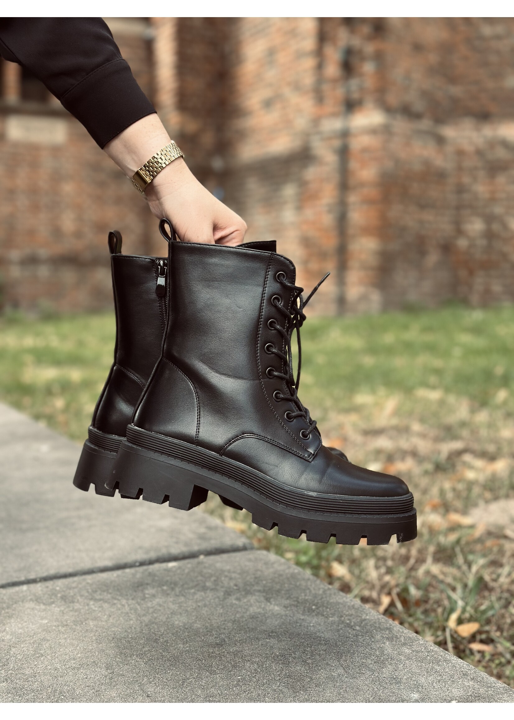 Leandra leatherlook boots black