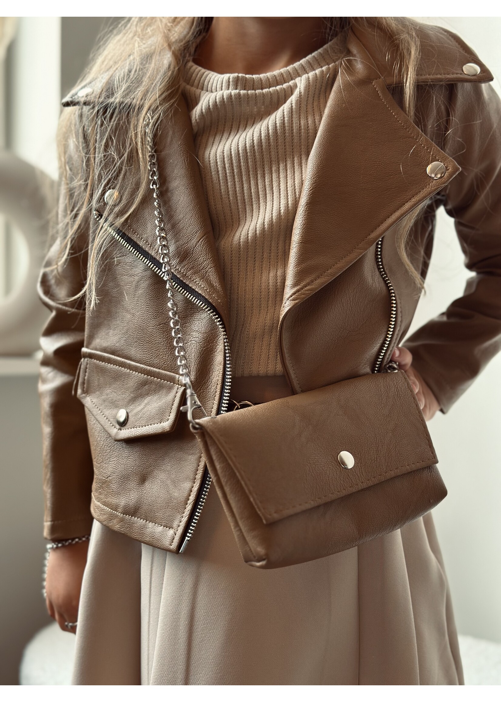Evi leather look jacket camel