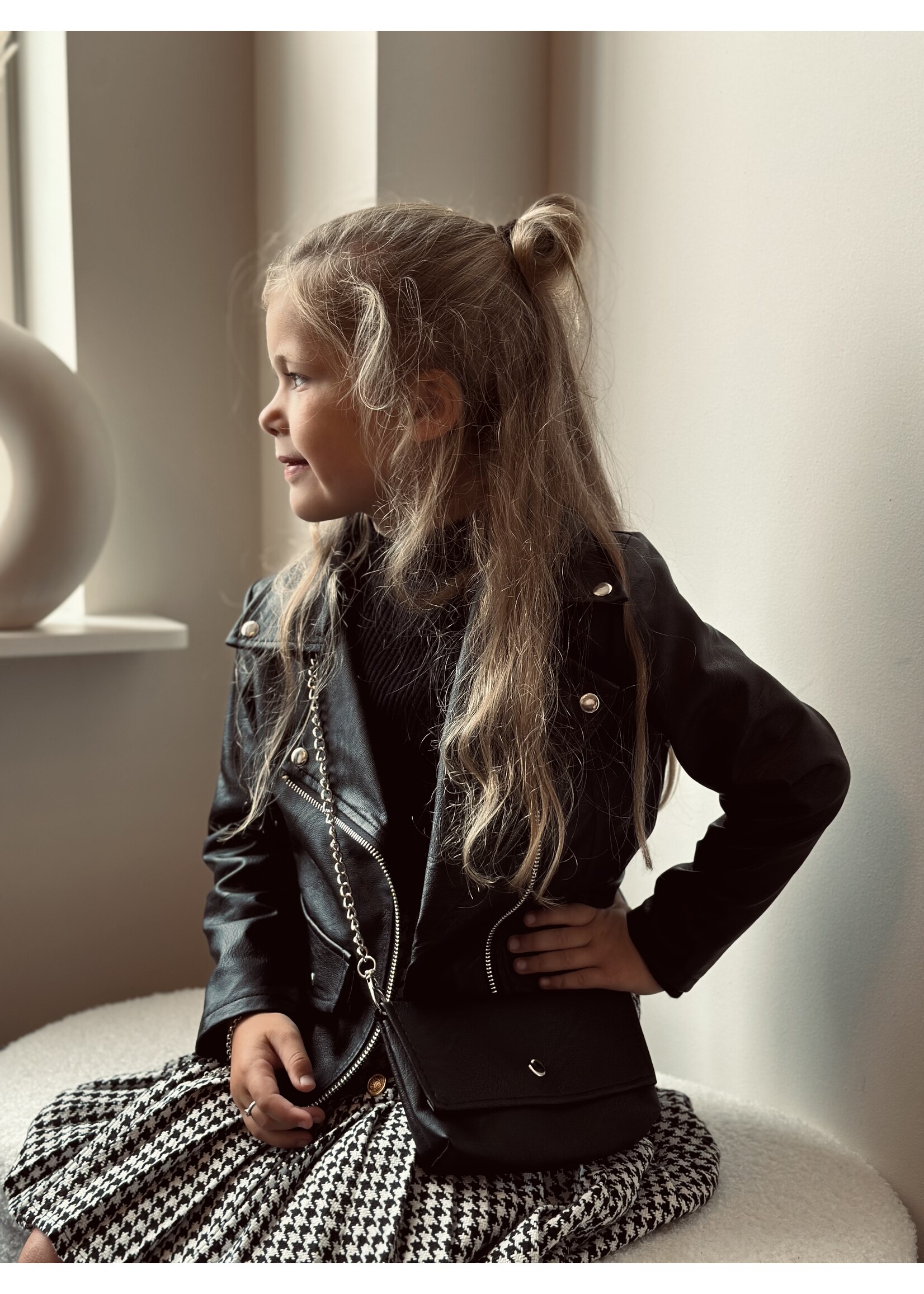 Evi leather look jacket black