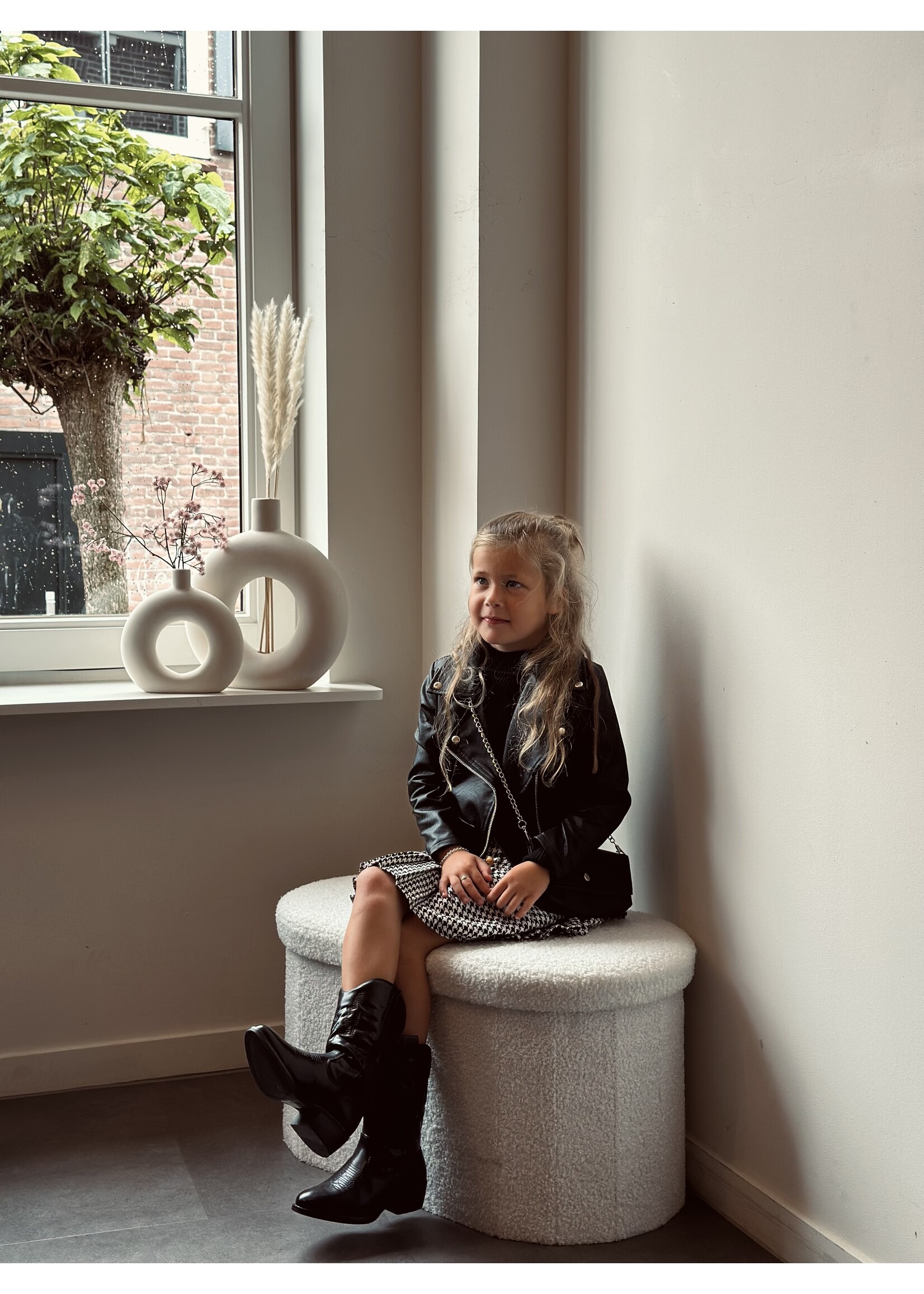 Evi leather look jacket black