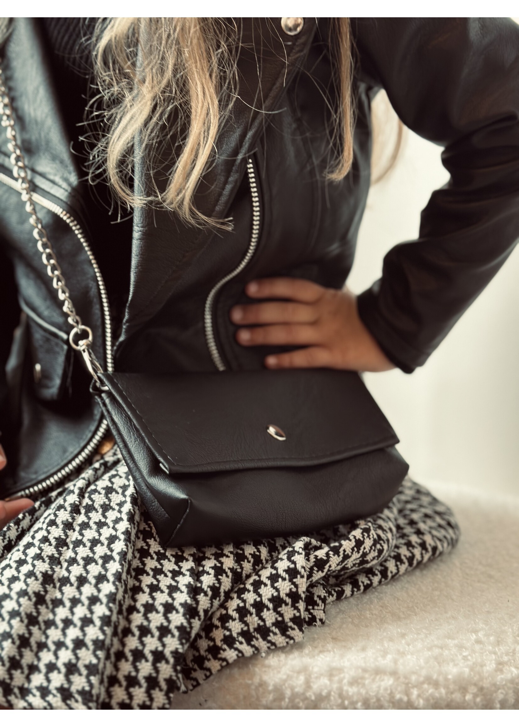 Evi leather look jacket black