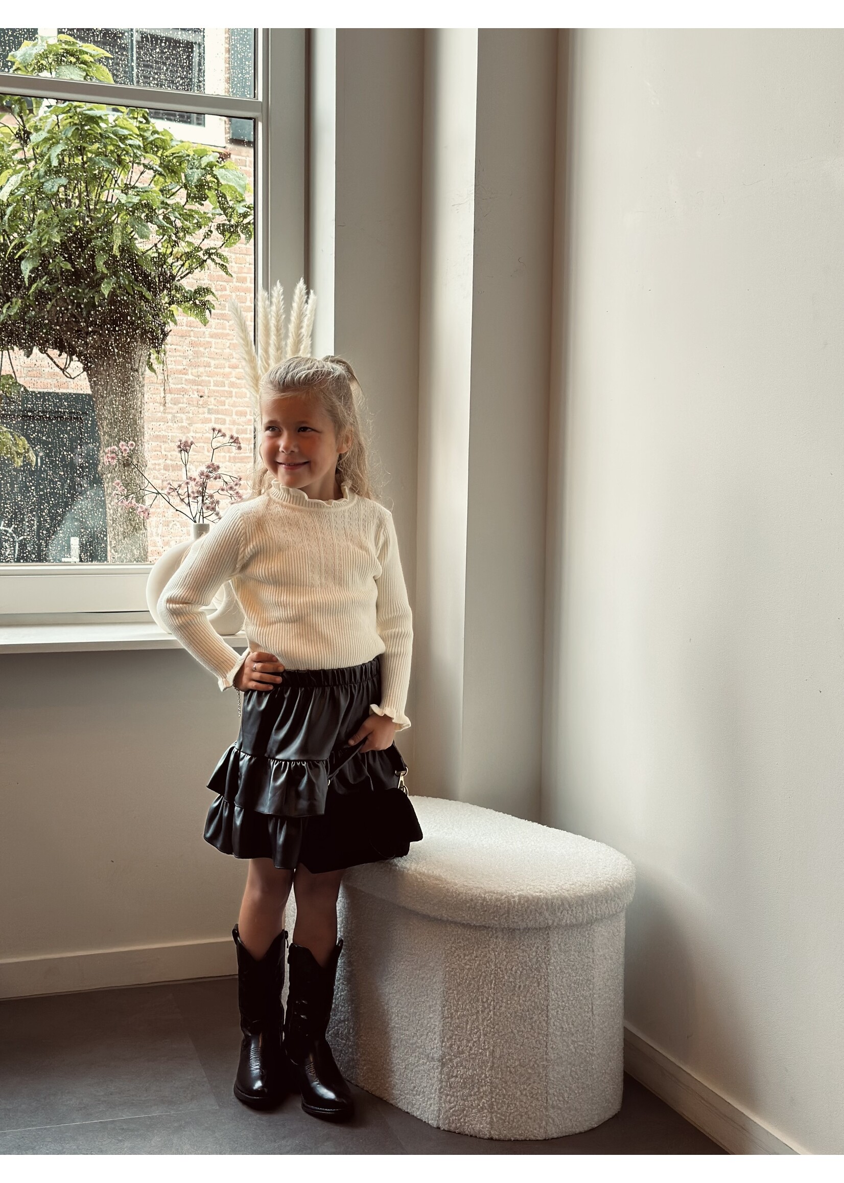 Romy skirt satin black