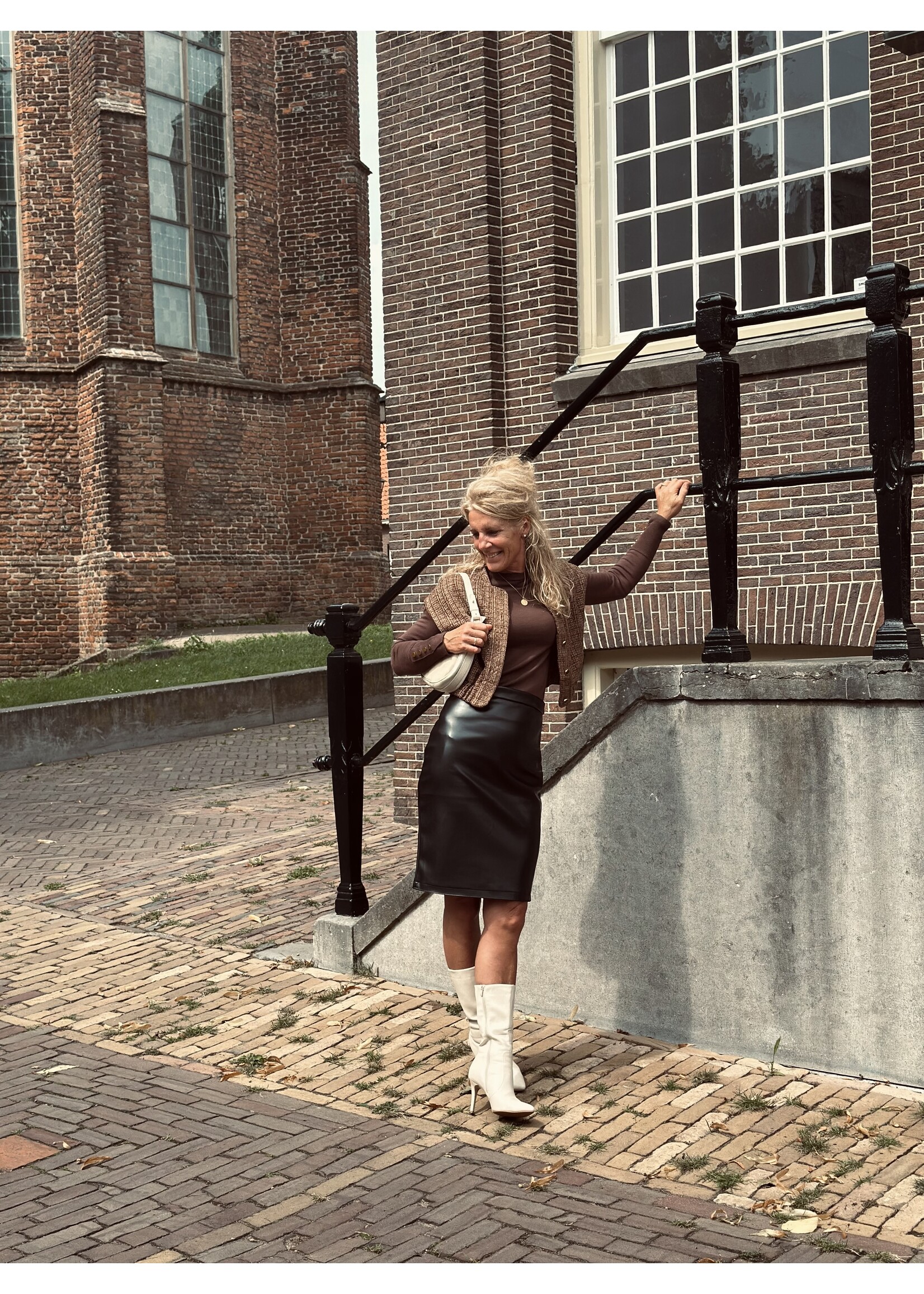 Karlijn skirt leather look black