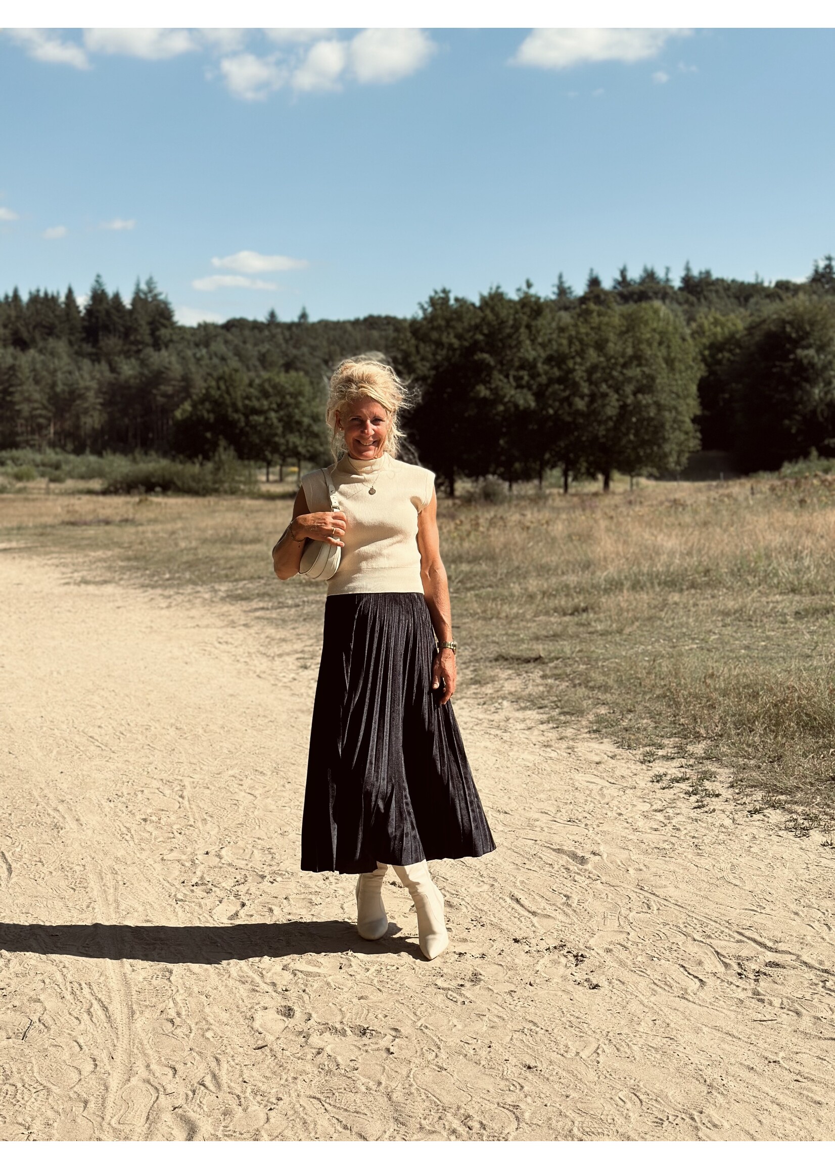 Inge velvet skirt black