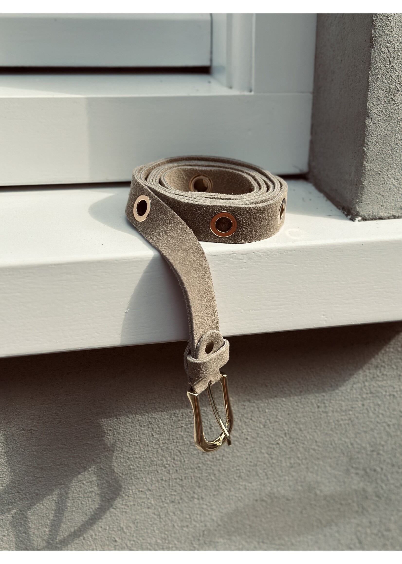 Ysanne belt suede light brown/gold