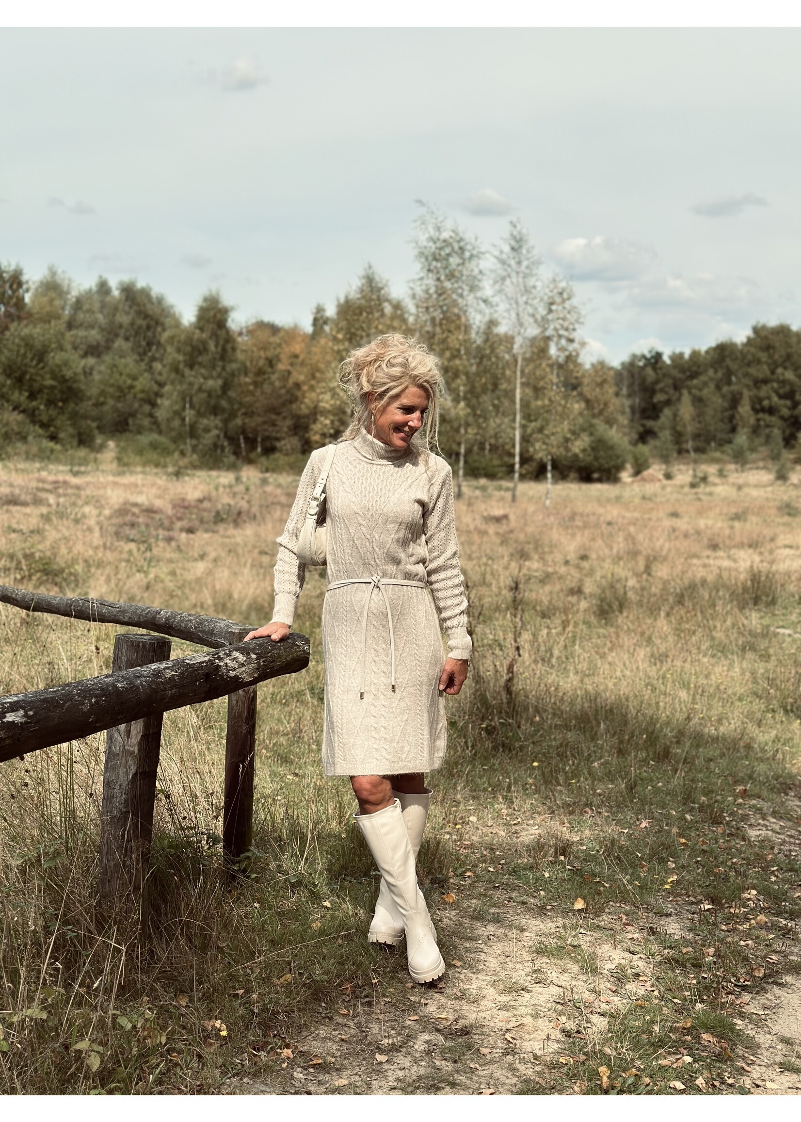 Juultje knitted dress taupe