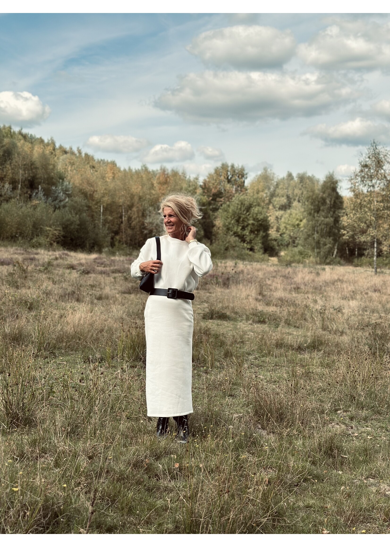 Sisters Point Sisters Point Celine long sweater skirt offwhite