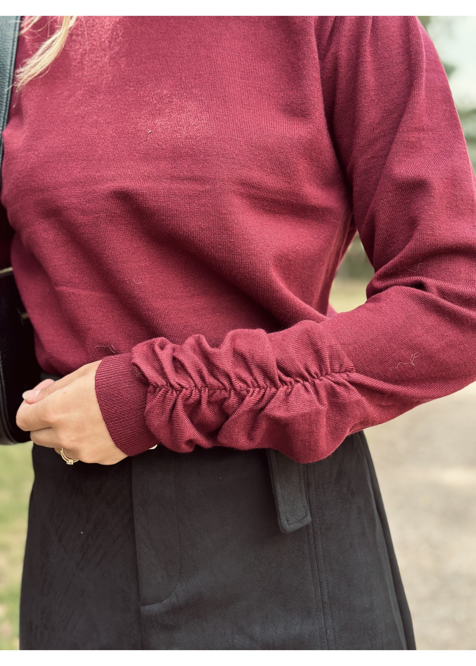 Jolina top bordeaux red