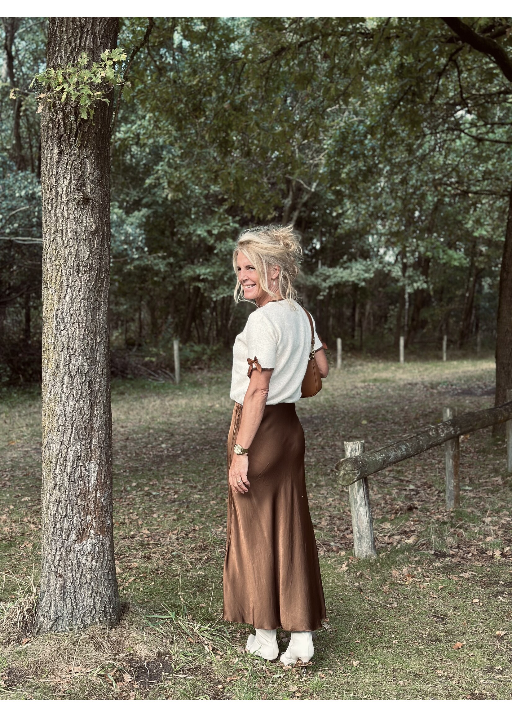 Lucie skirt satin light brown One Size