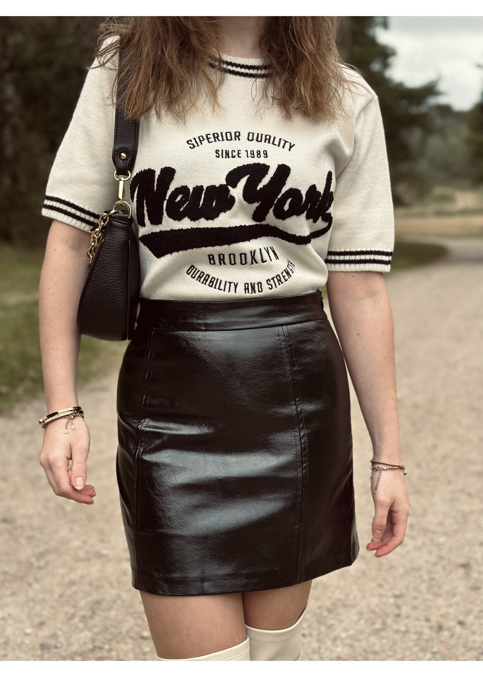 Oliviana leather look skirt black