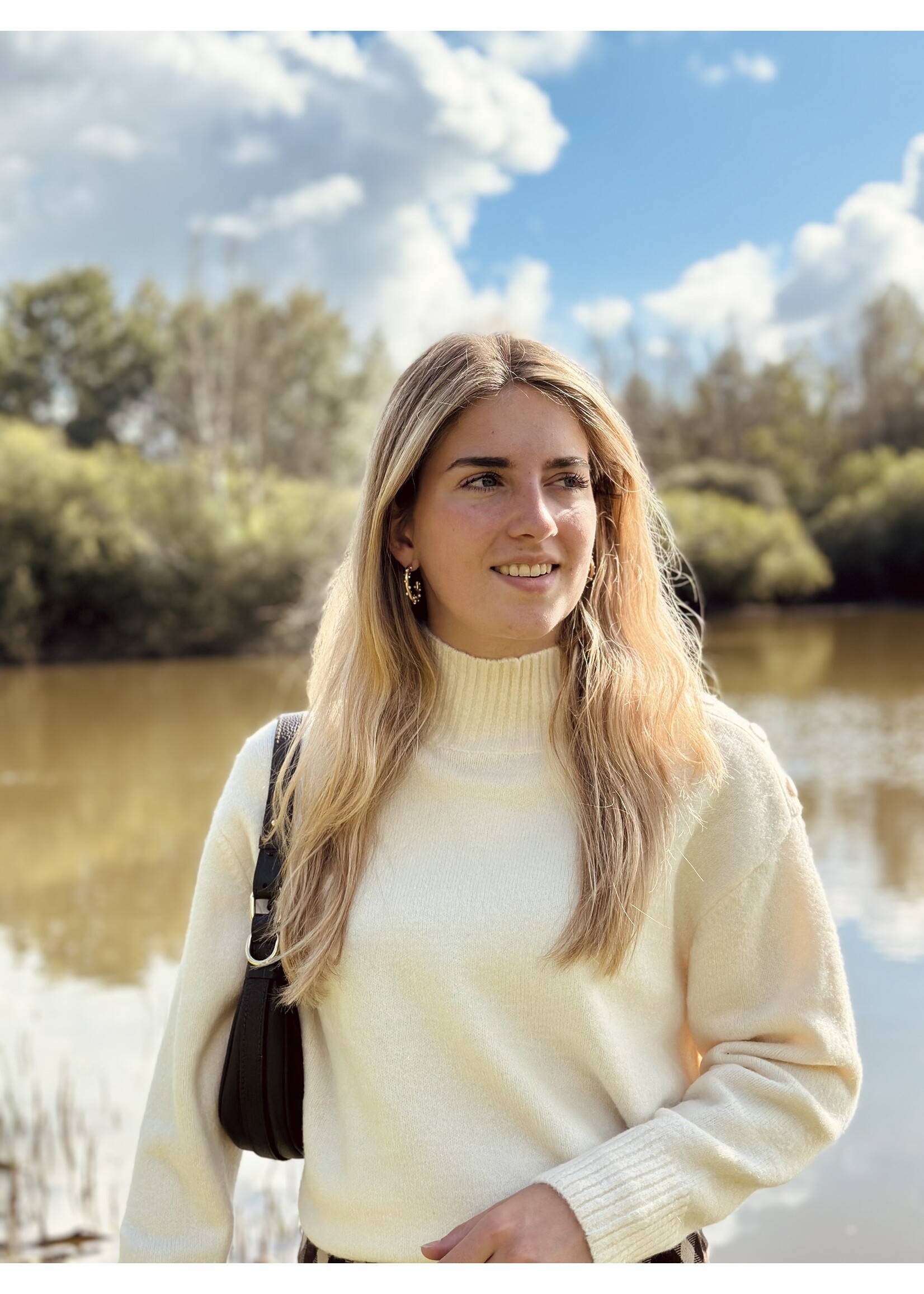 Marel knitted sweater beige One Size