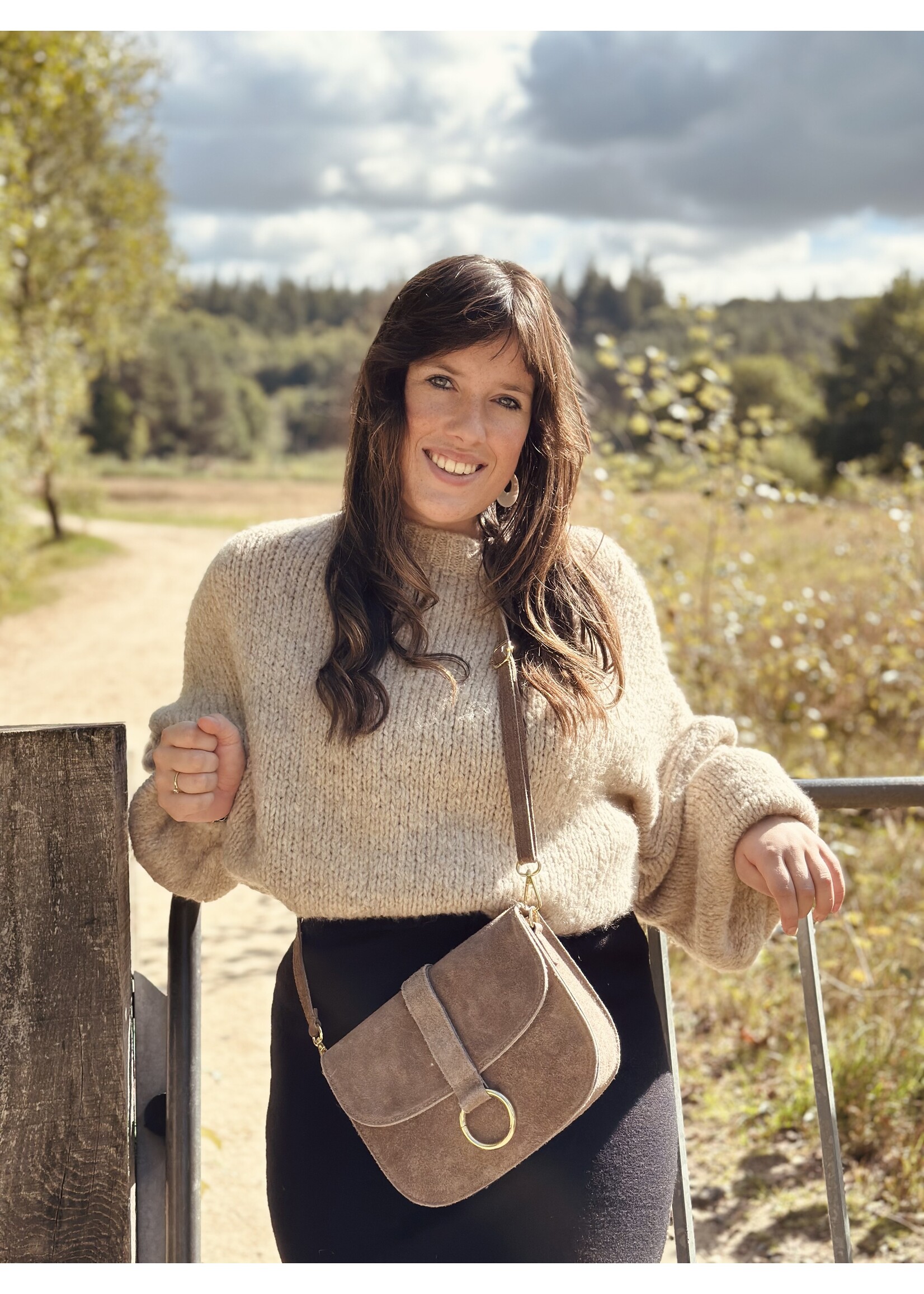 Amira sweater taupe One Size