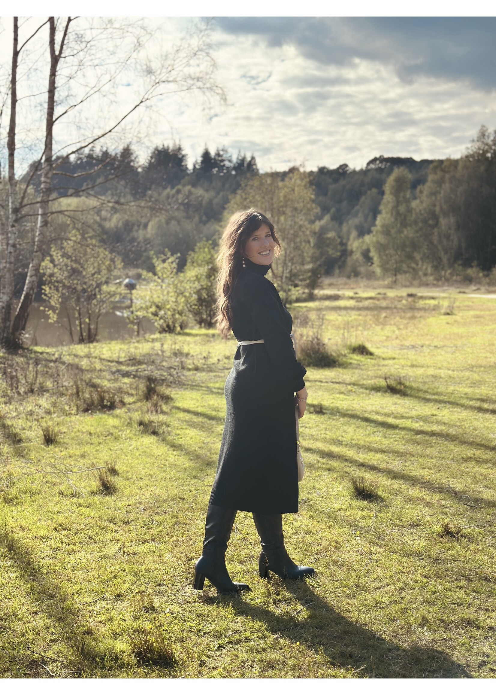 Dieneke long knitted dress black