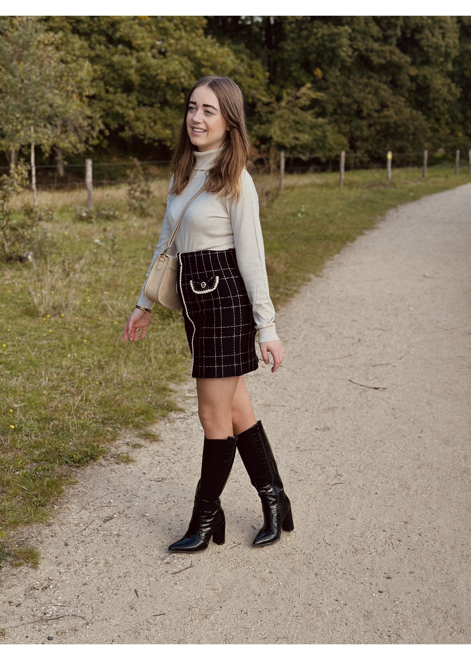 Roanne turtleneck beige