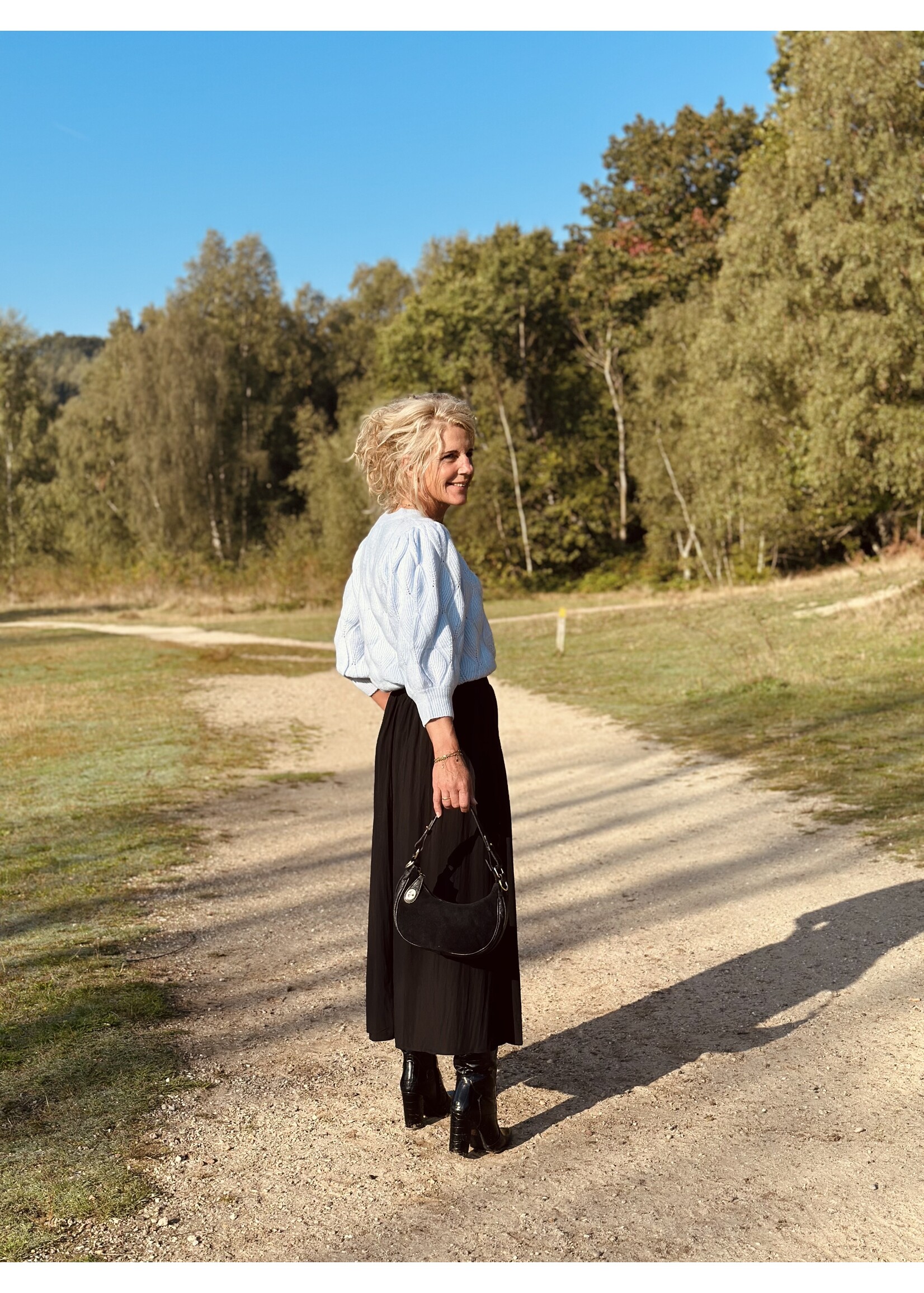 Novyan long skirt black