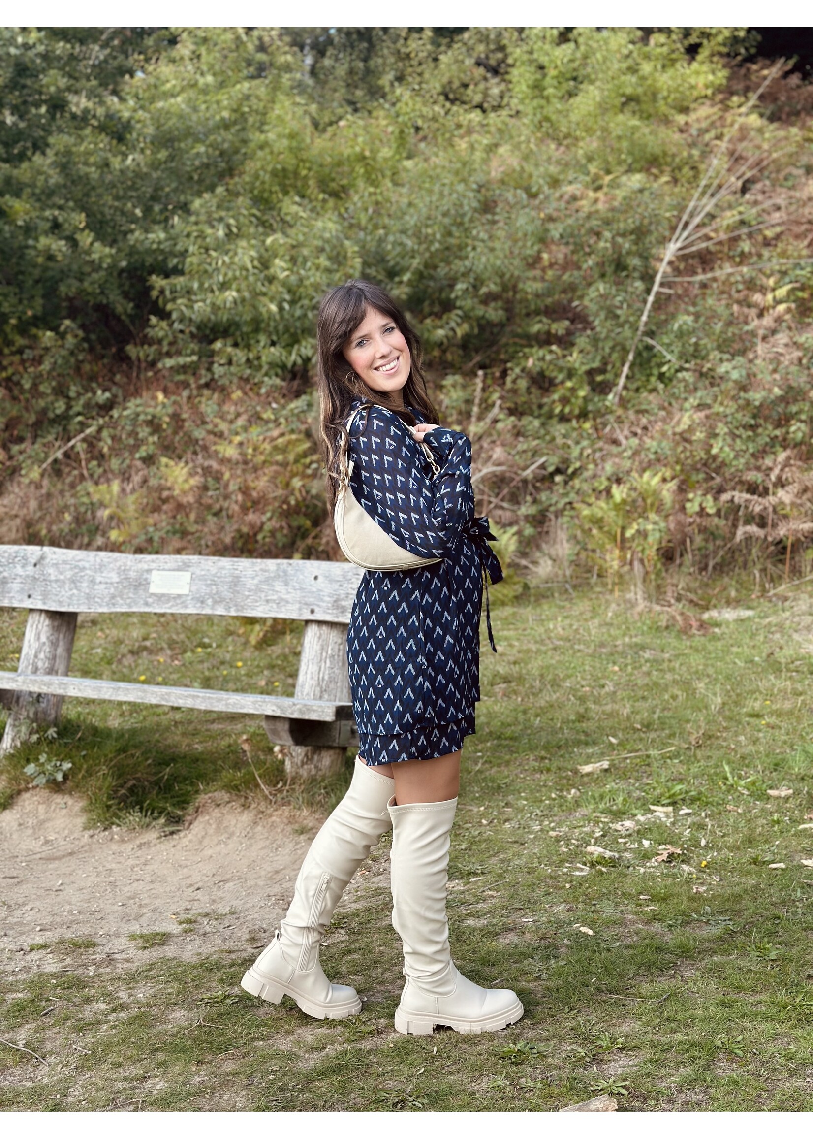 Lofty Manner Lofty Manner Jazzy dress black/darkblue print