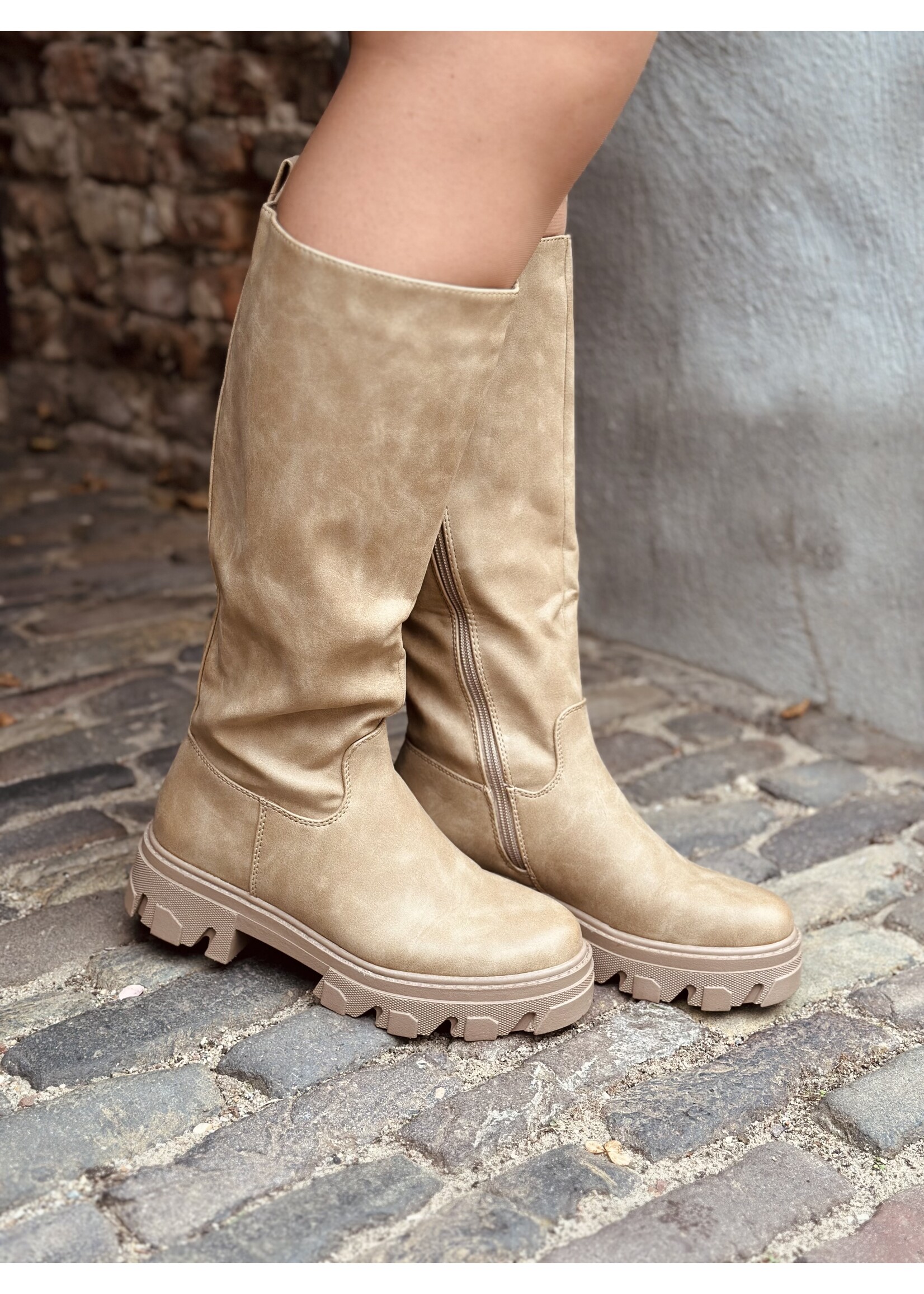Livea high boots leather look camel