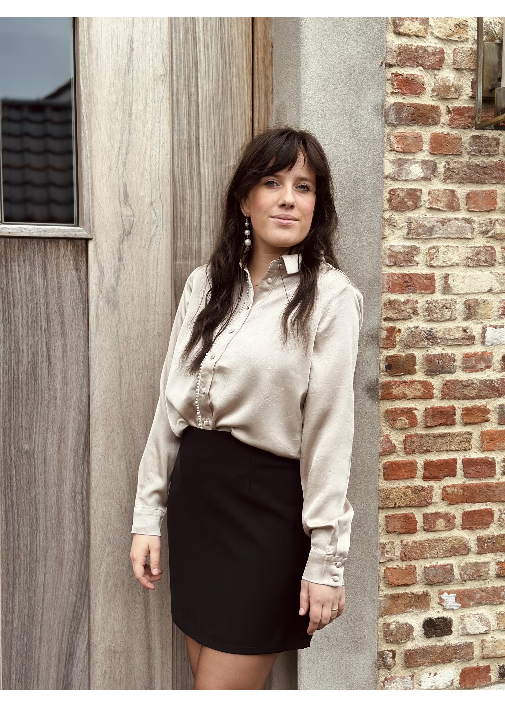 Sisters Point Sisters Point Danique blouse satin beige