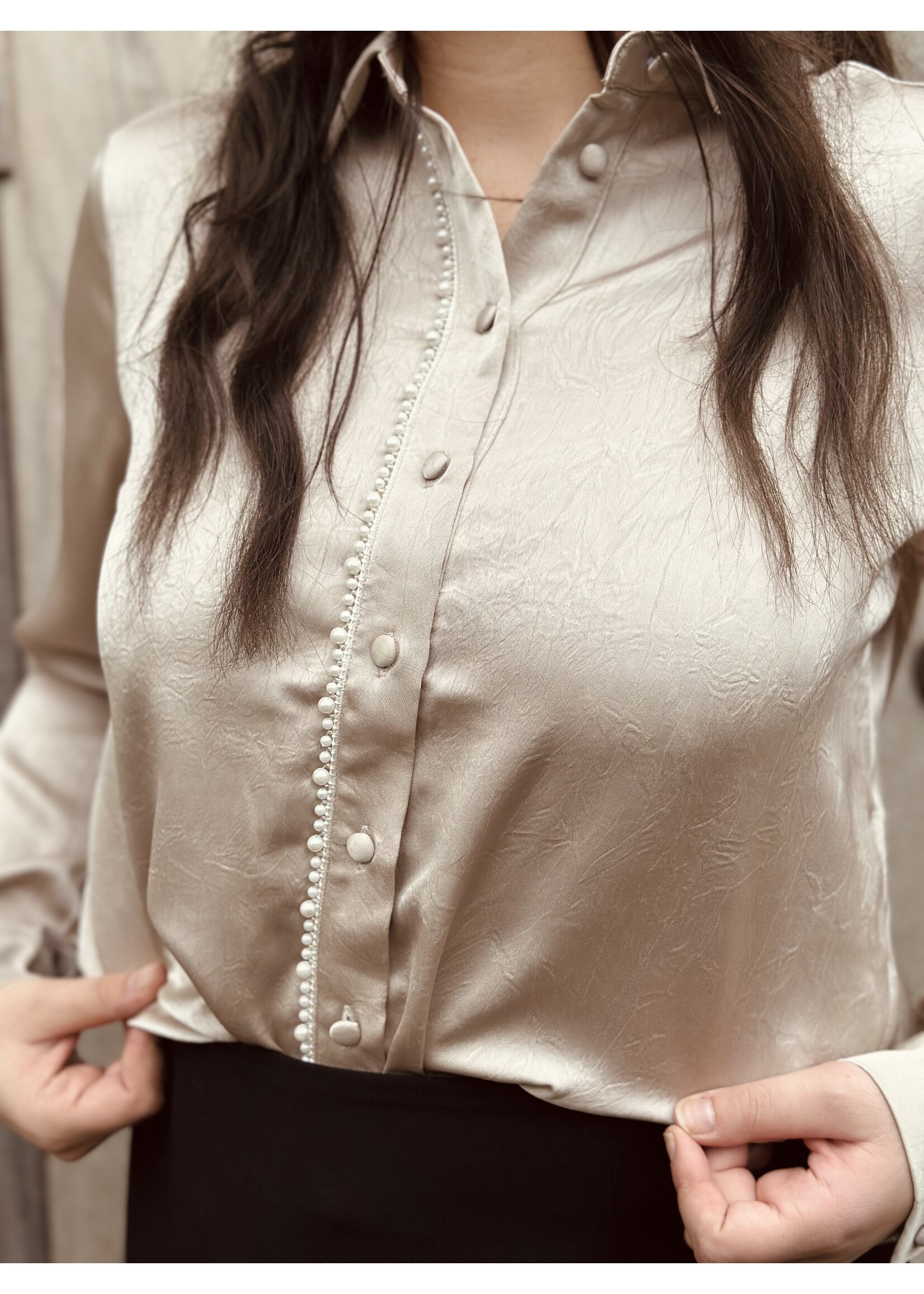 Sisters Point Sisters Point Danique blouse satin beige