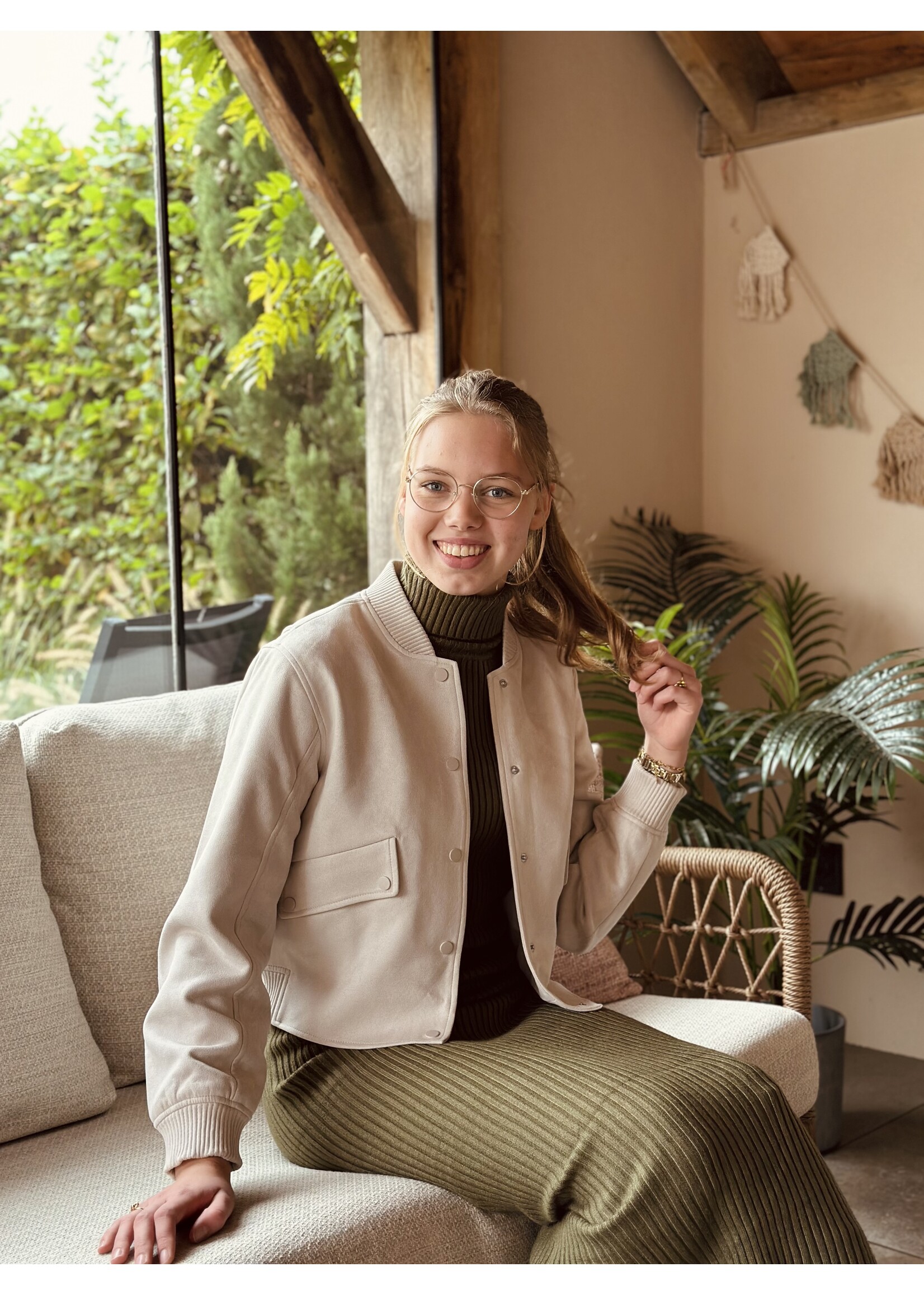 Sisters Point Sisters Point Dyanne bomber jacket suède beige