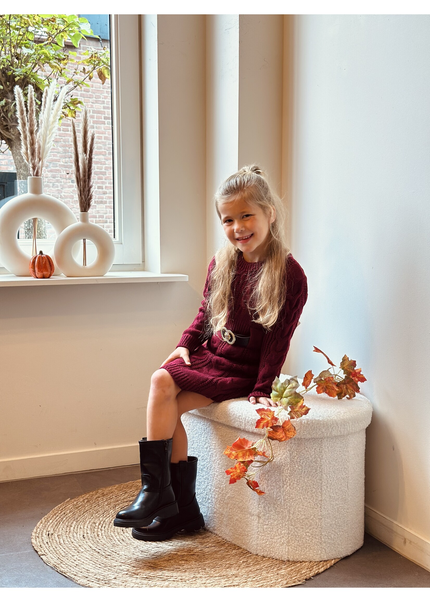 Aniek dress knitted with belt bordeaux red