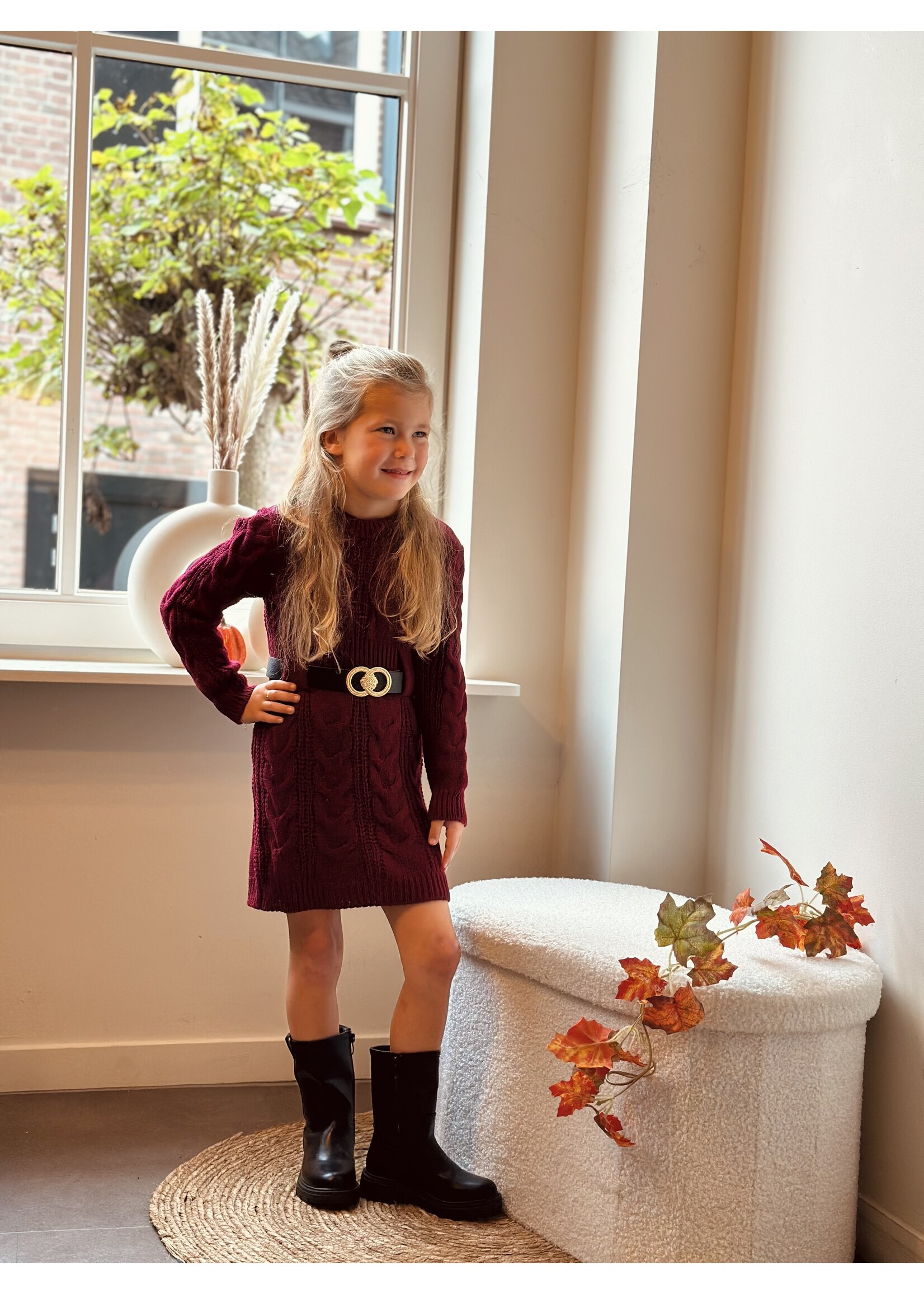 Aniek dress knitted with belt bordeaux red