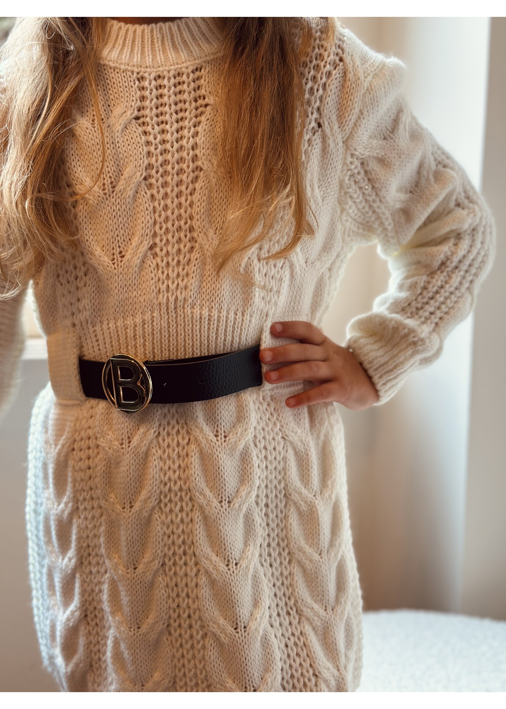 Aniek dress knitted with belt offwhite