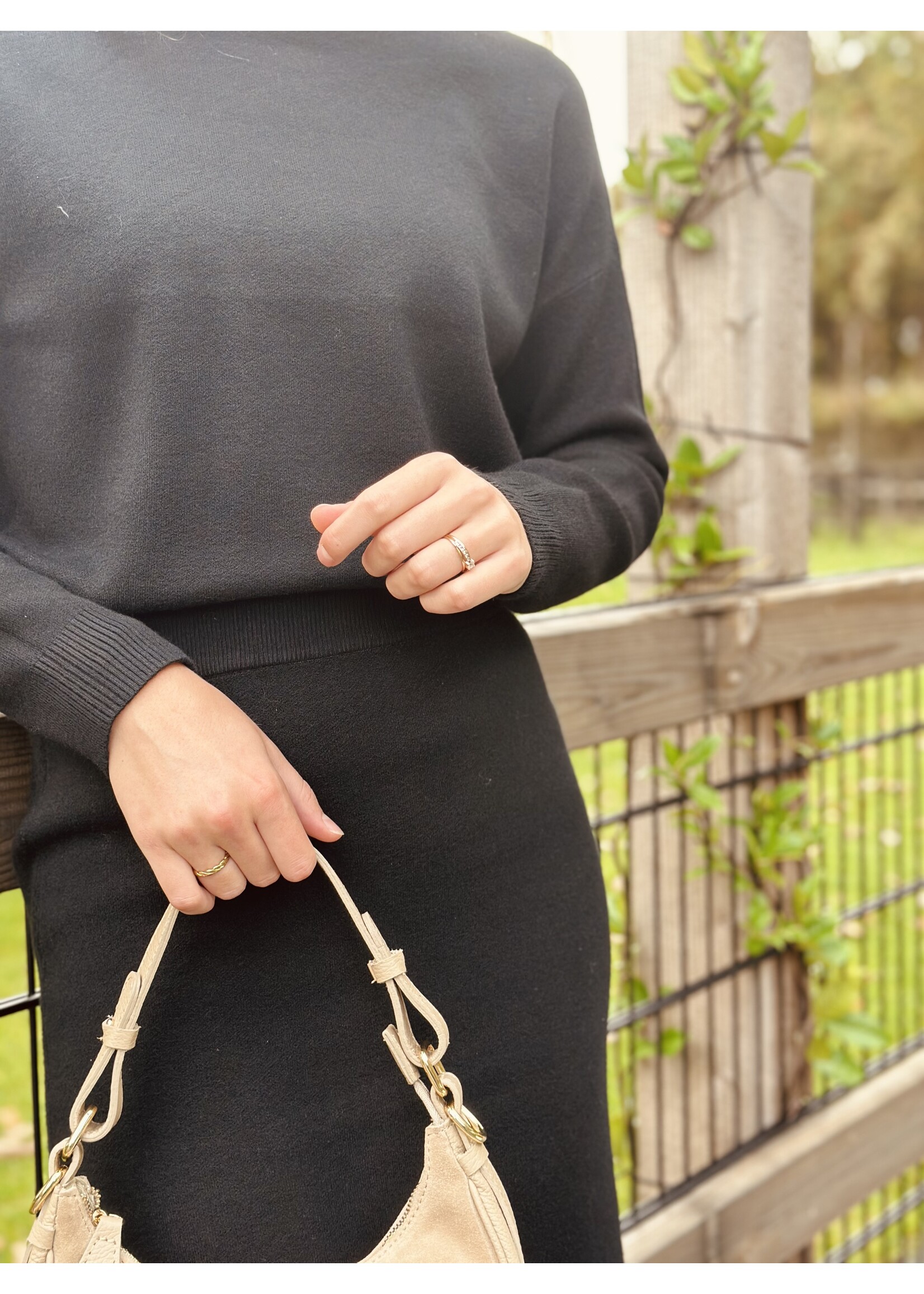 Alice set sweater + skirt black One Size