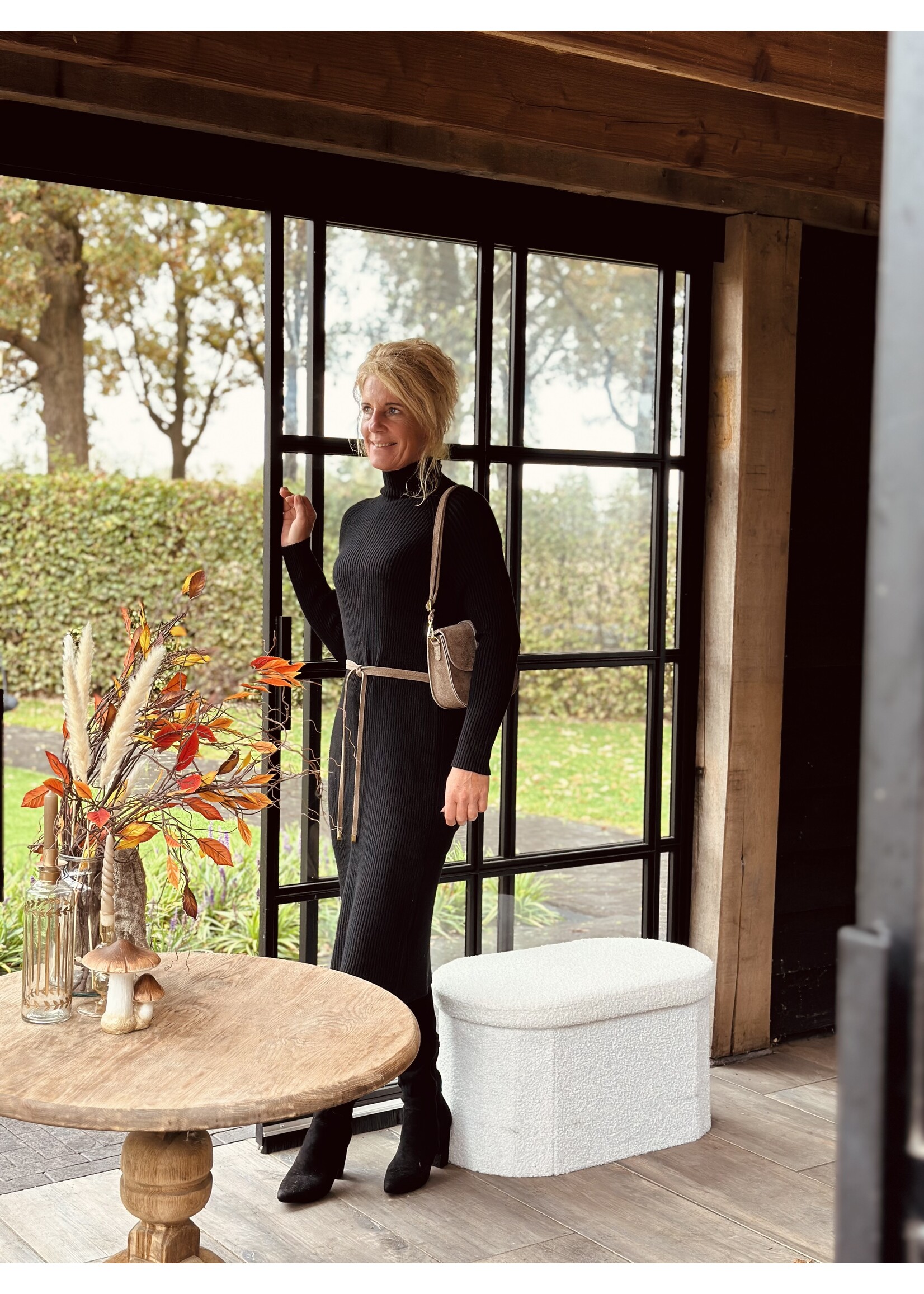 Jolena dress knitted black