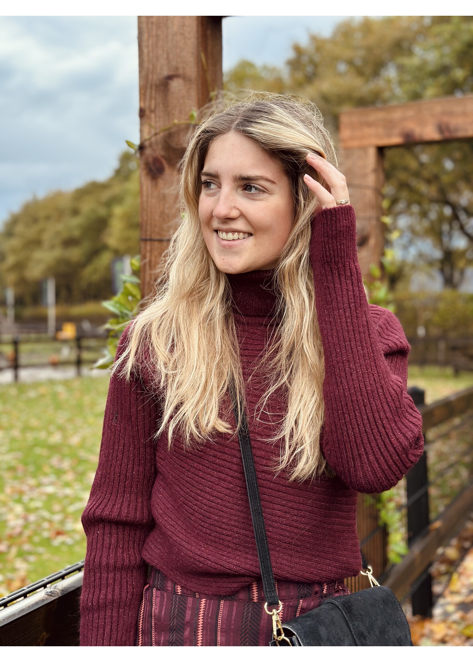 Lofty Manner Lofty Manner Katja sweater burgundy red