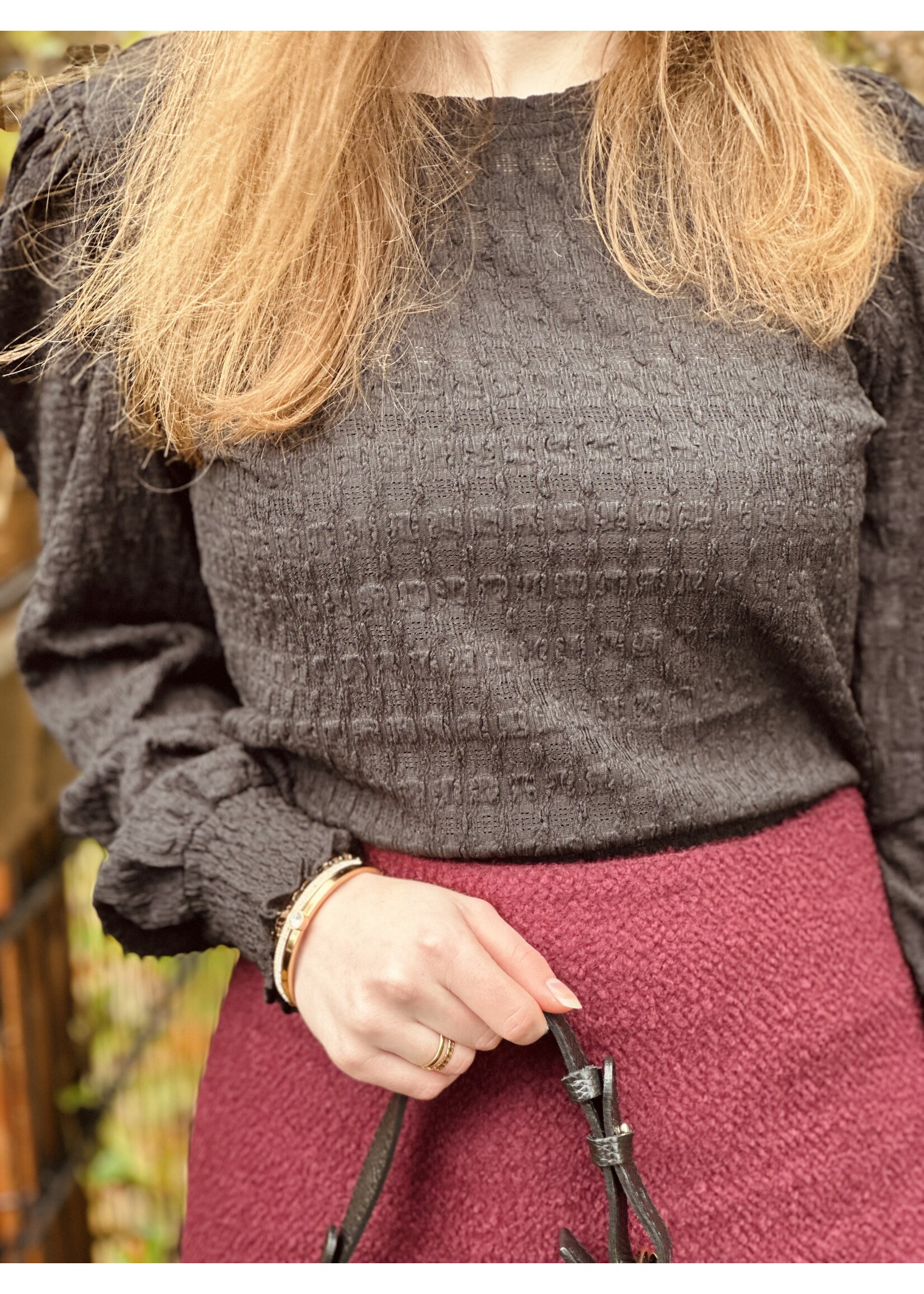 Lofty Manner Lofty Manner Thyrsa top black