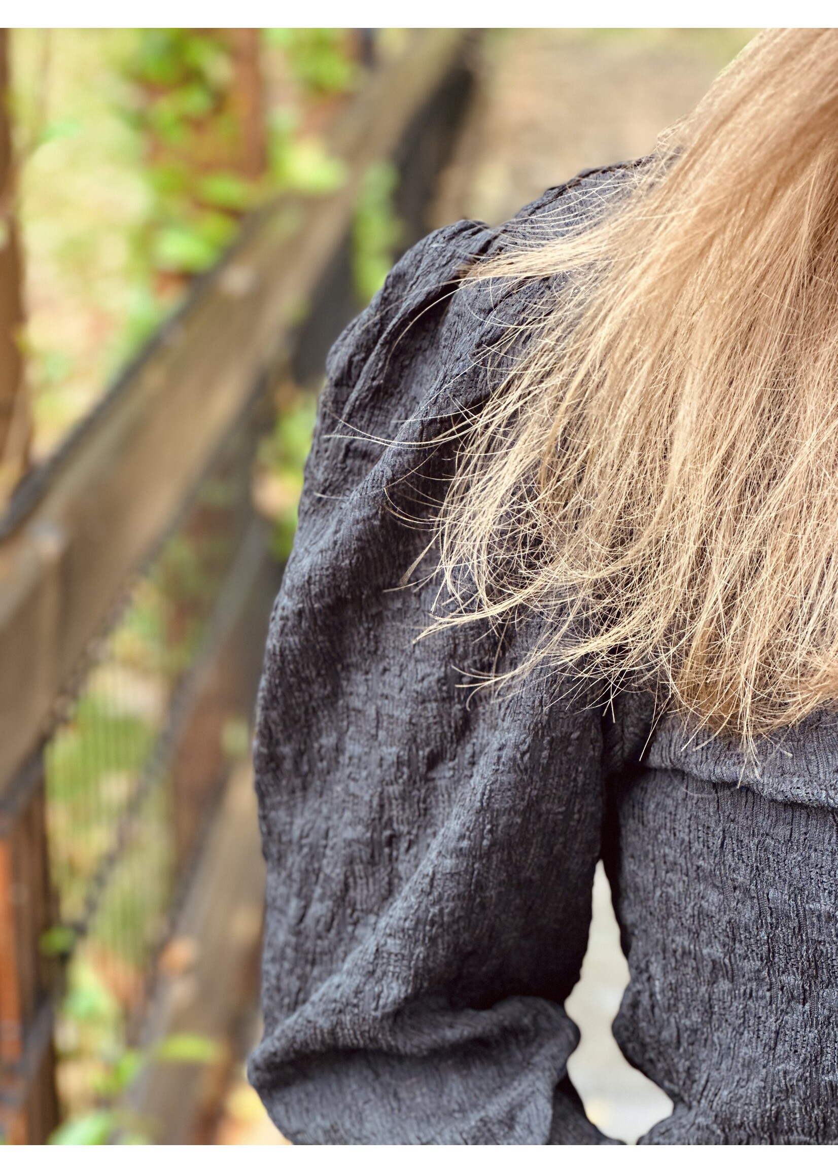 Lofty Manner Lofty Manner Thyrsa top black