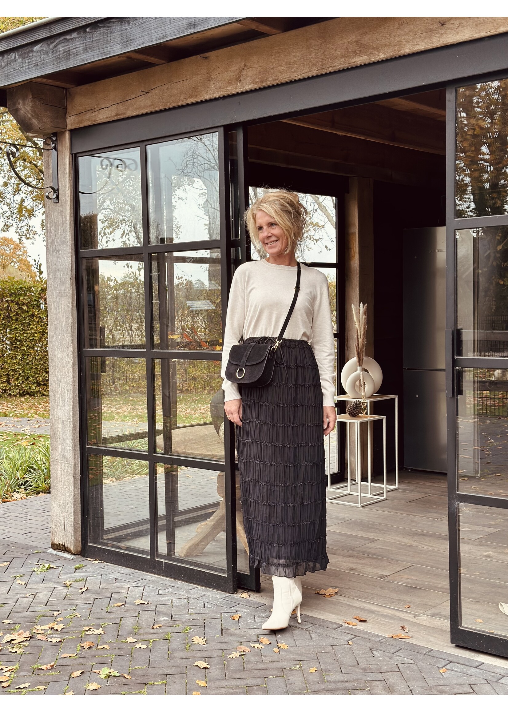 Jael long skirt black