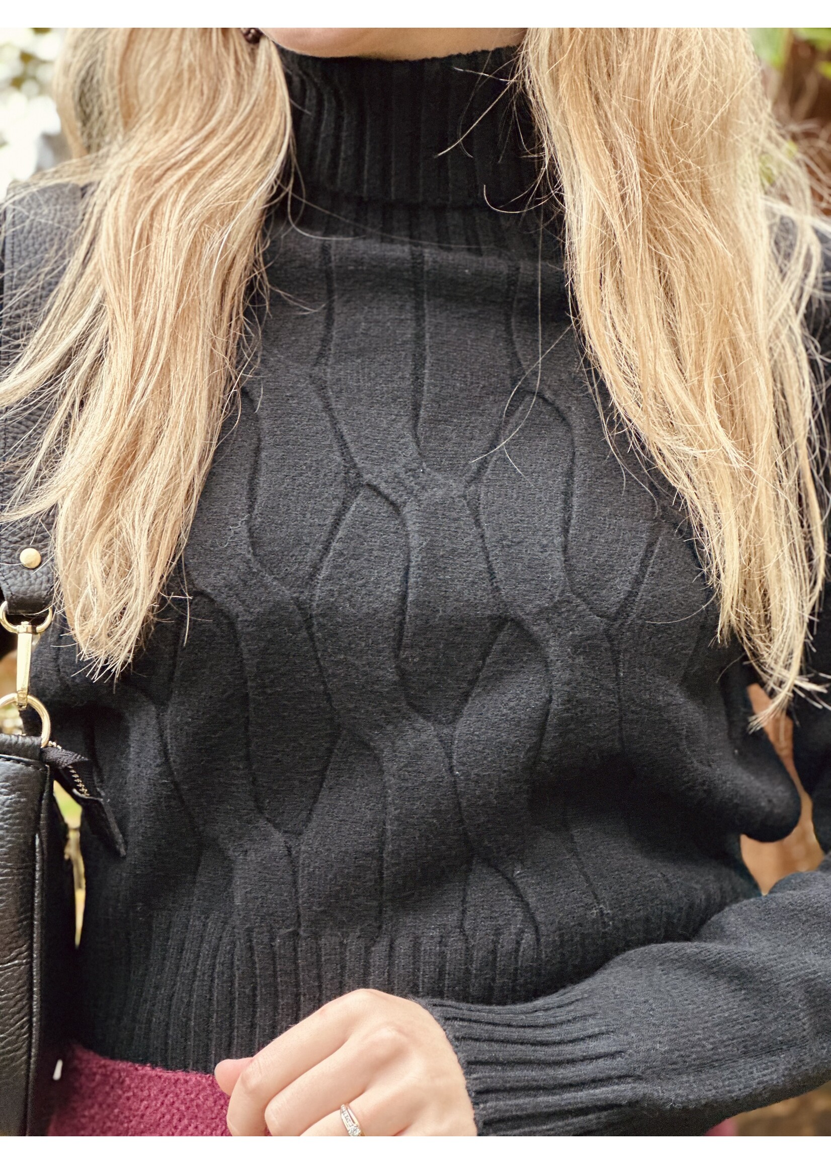 Zoë sweater knitted kabel black