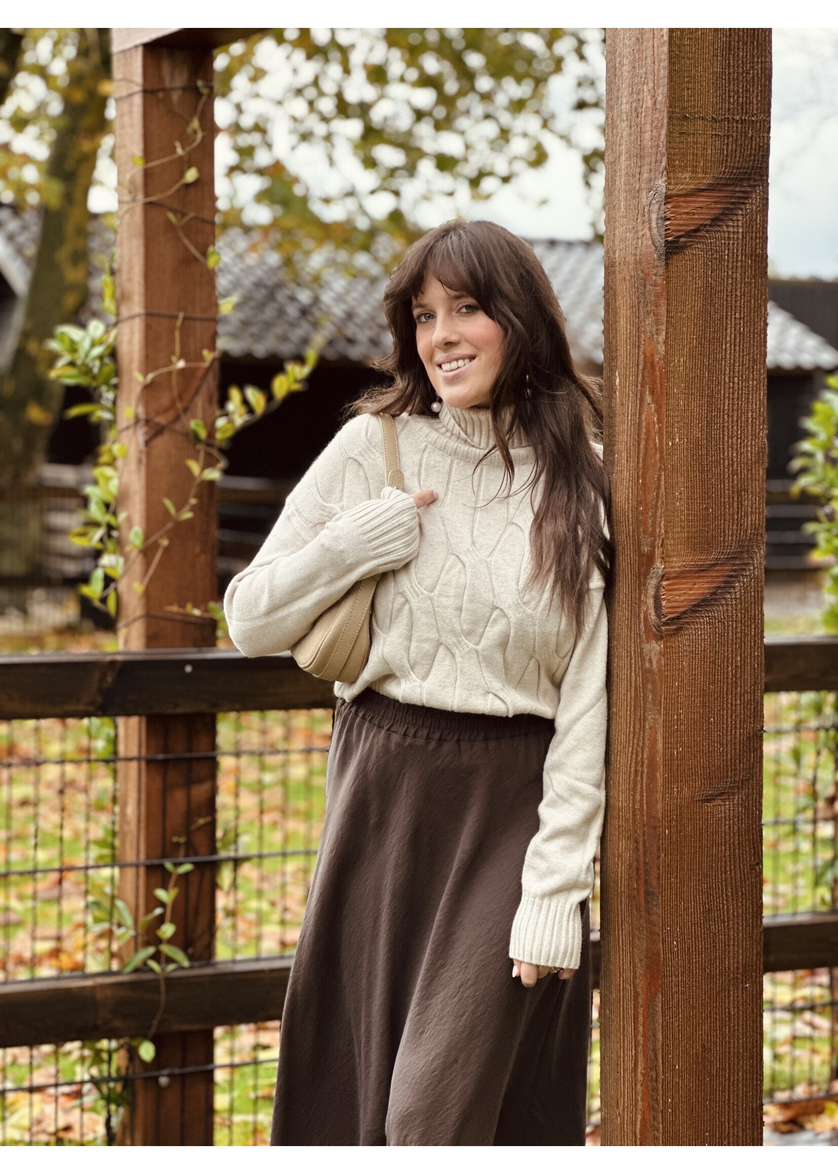 Zoë sweater knitted kabel beige