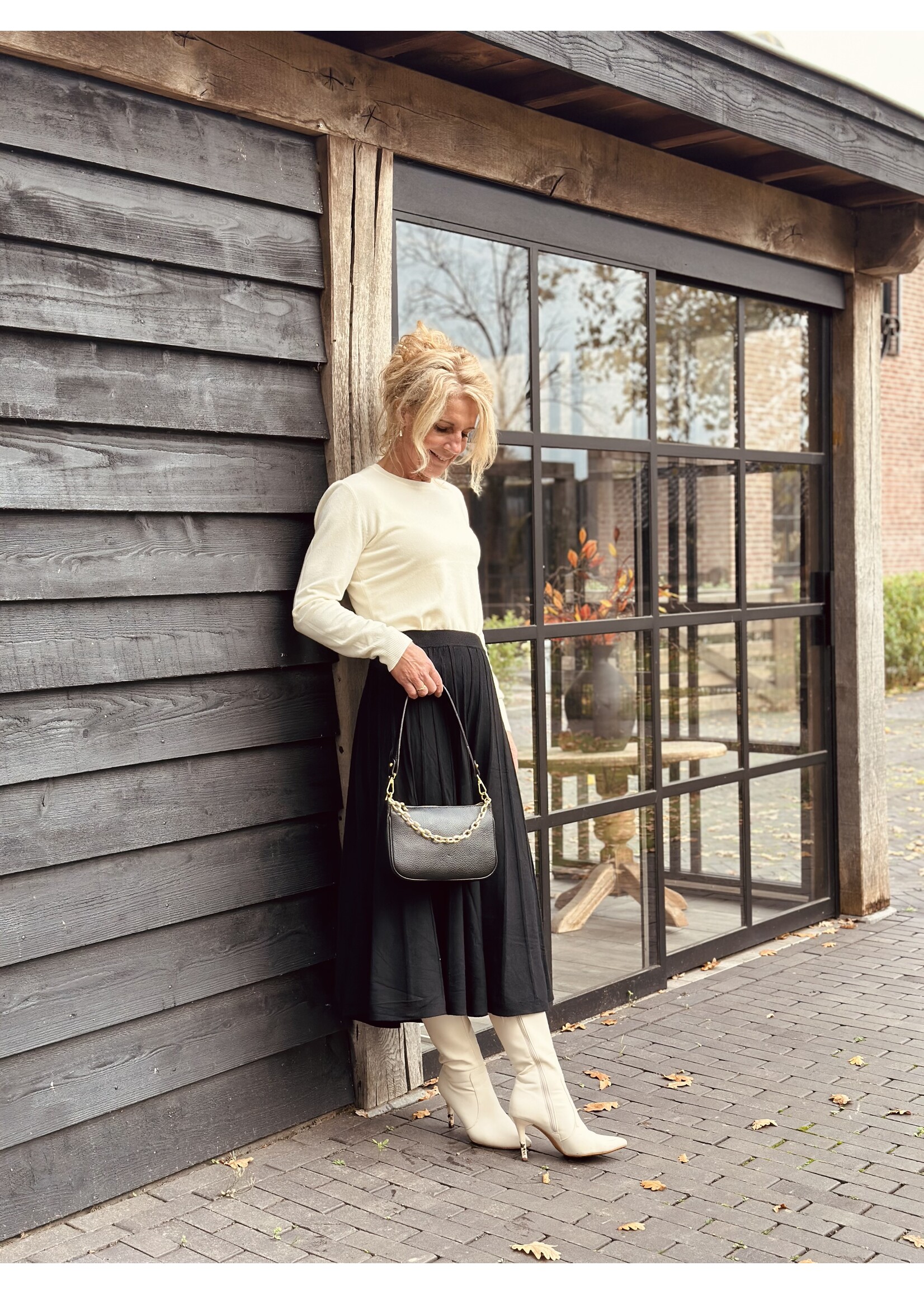 Doritha long skirt black One Size