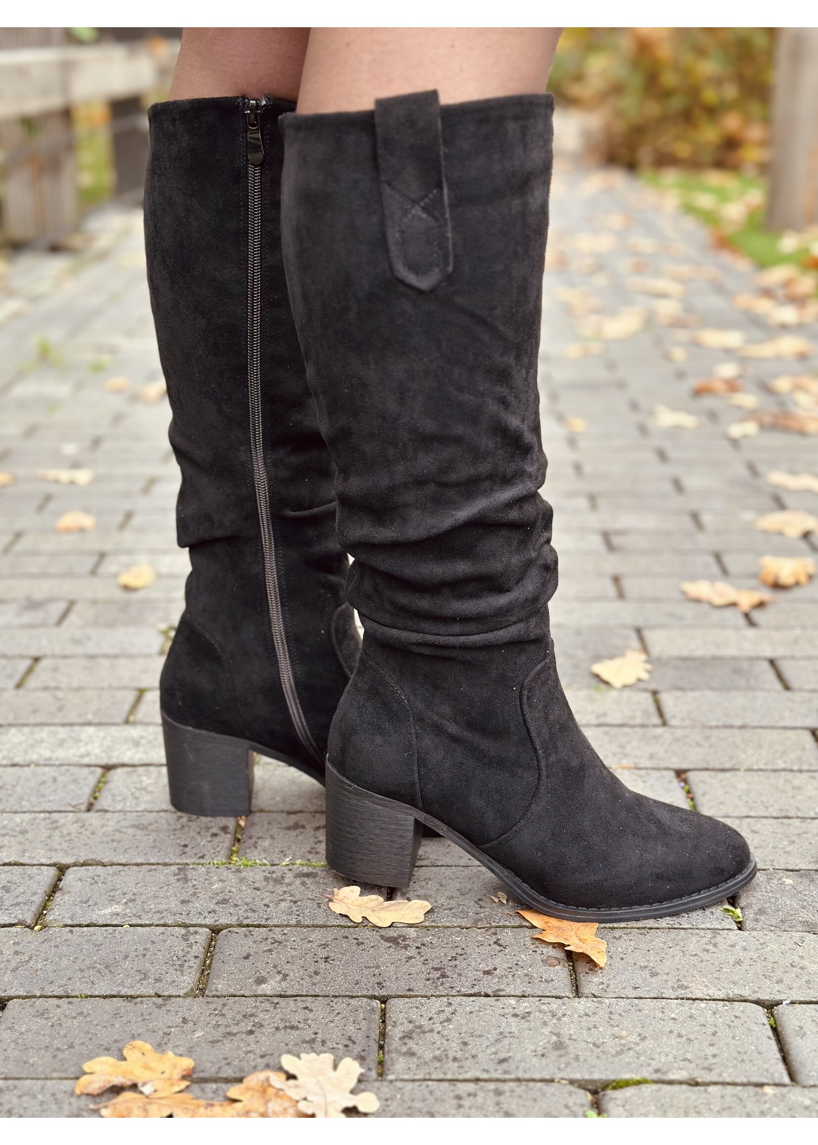 Jorana suede high heels black