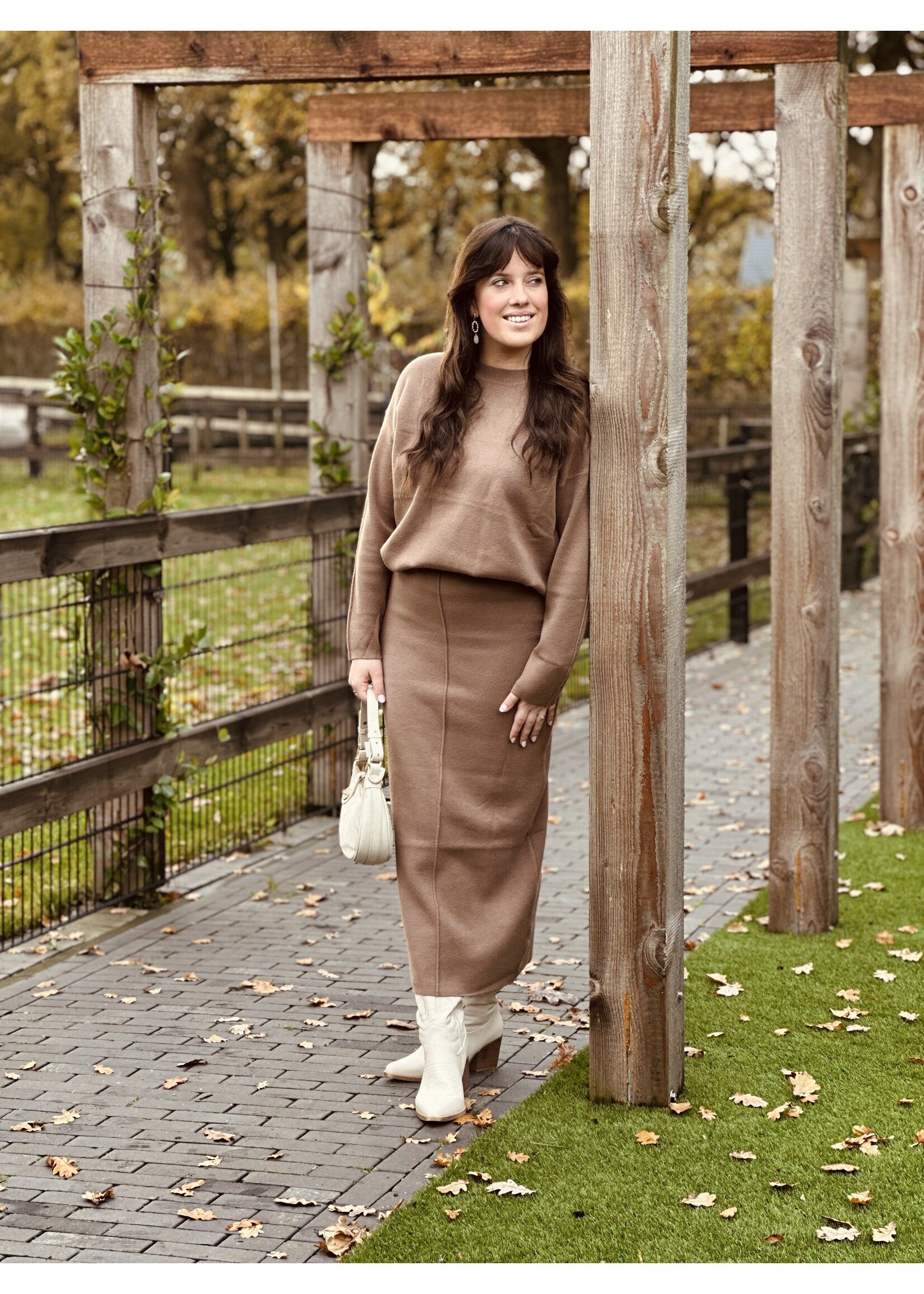 Kylene set sweater + skirt camel