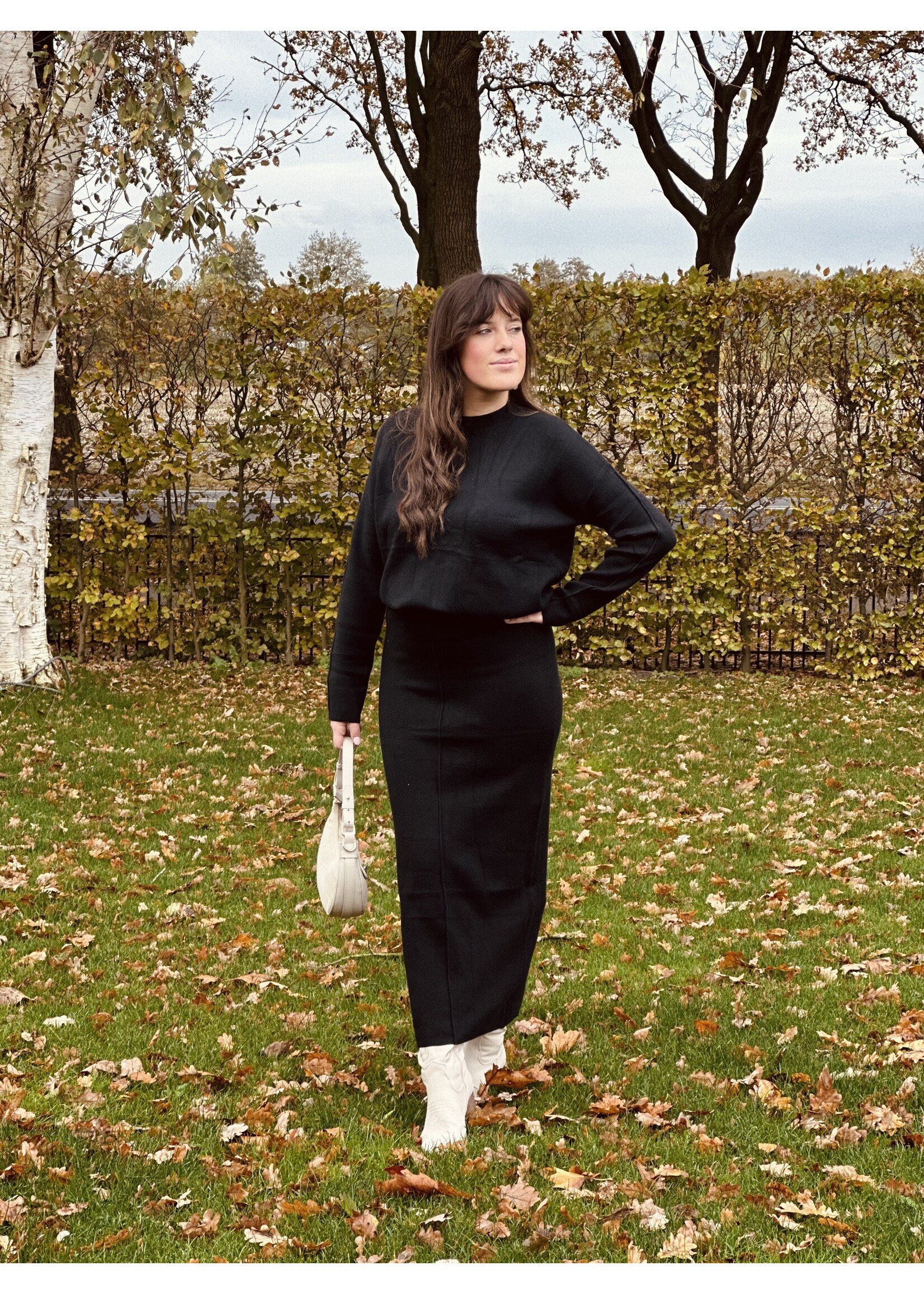 Kylene set sweater + skirt black