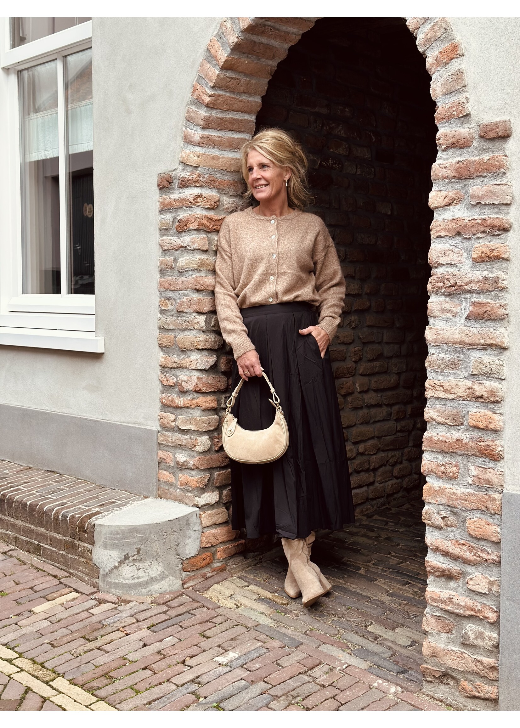 Joeline long skirt black