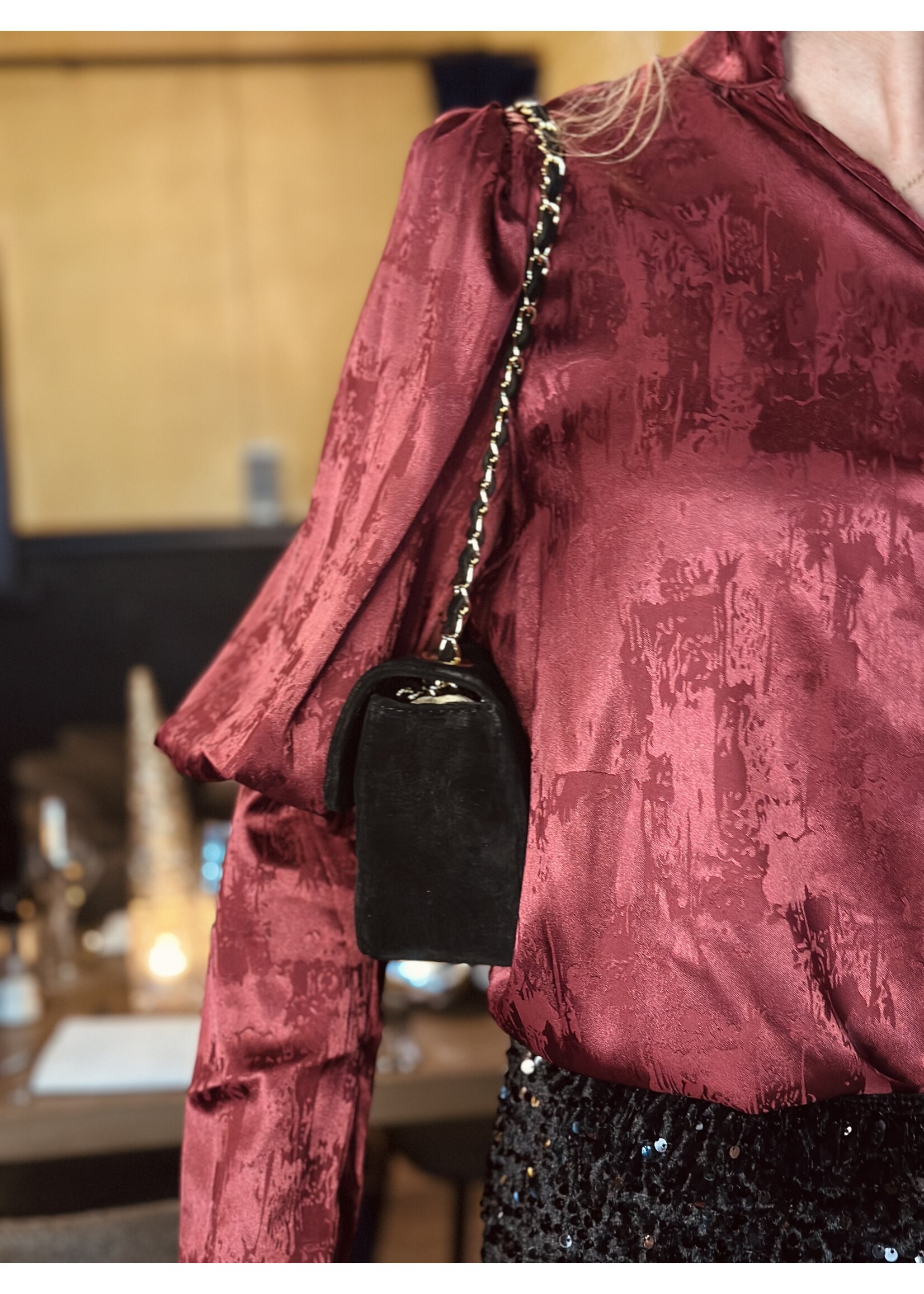 Loisha blouse satin bordeaux red print