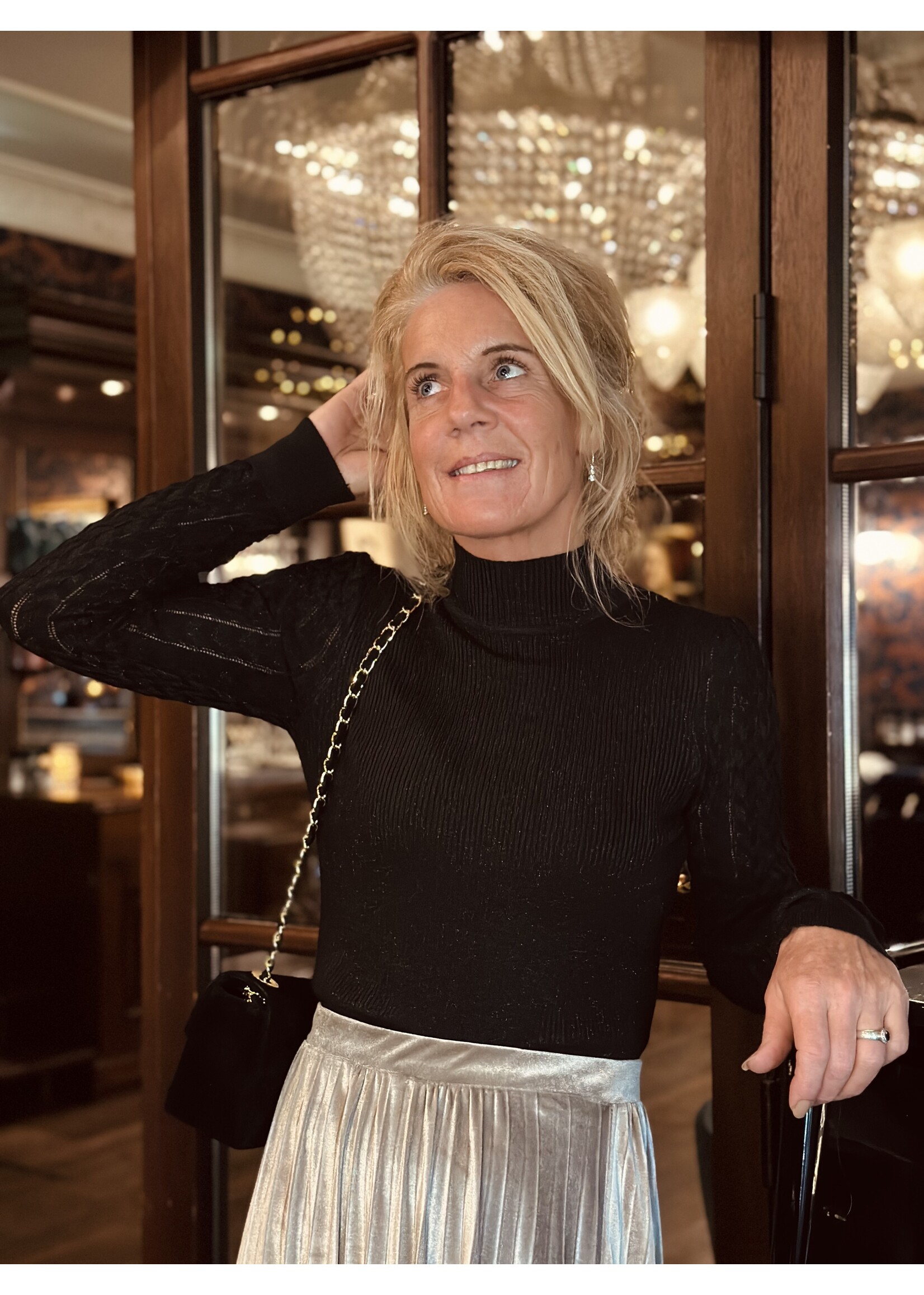 Diana glitter top black