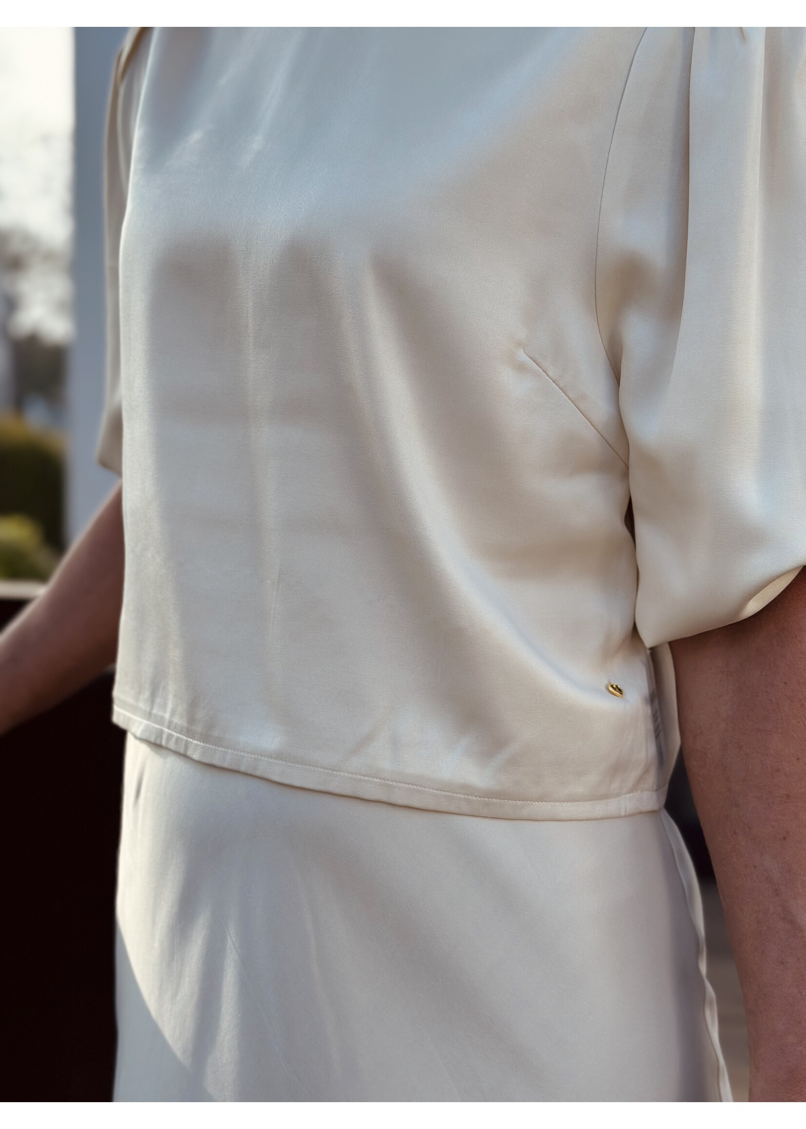 ACCENTIL Accentil Jade top offwhite