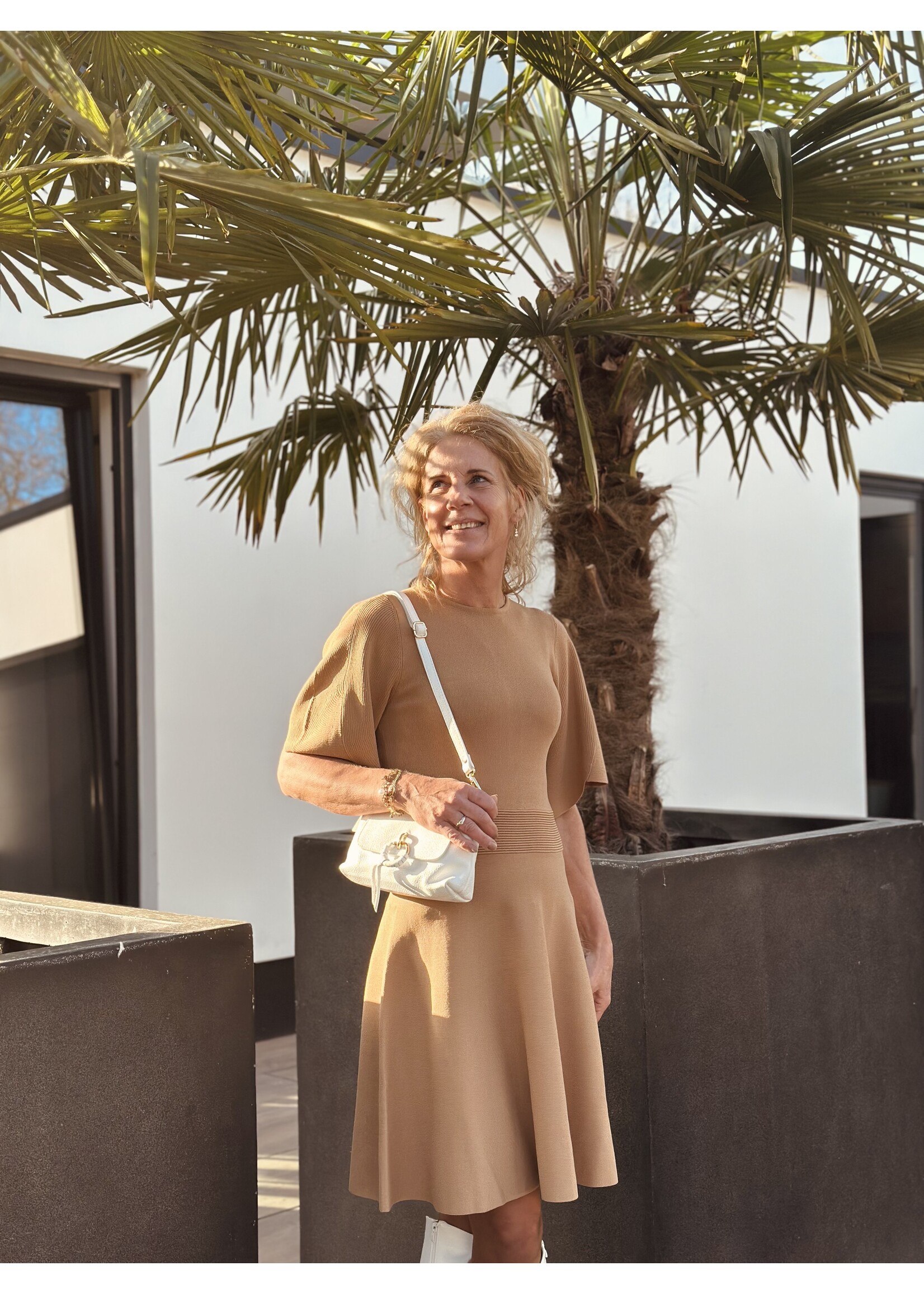 ACCENTIL Accentil Kaat dress beige