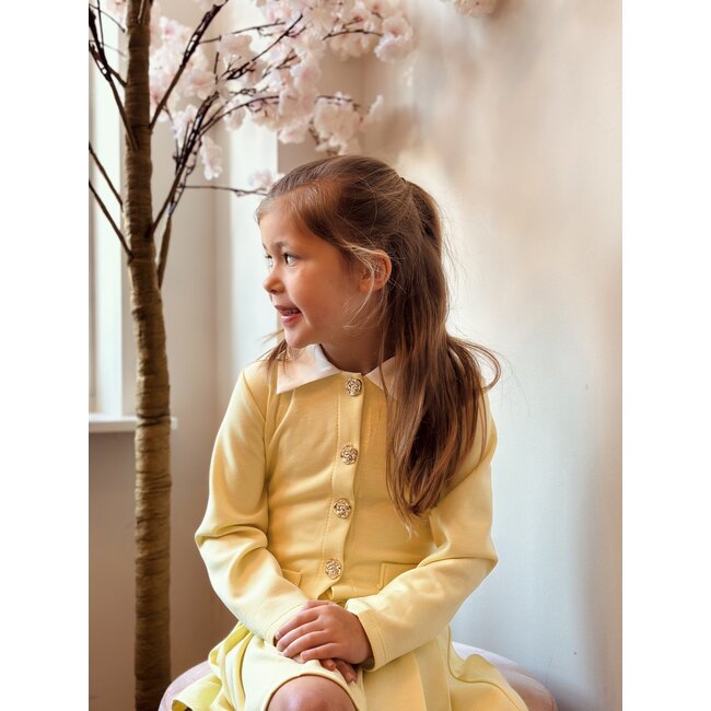 Live dress yellow