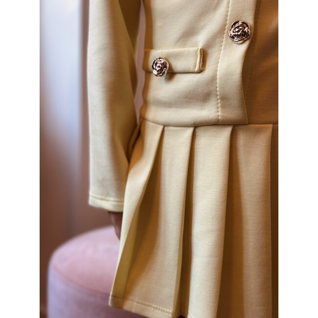 Live dress yellow